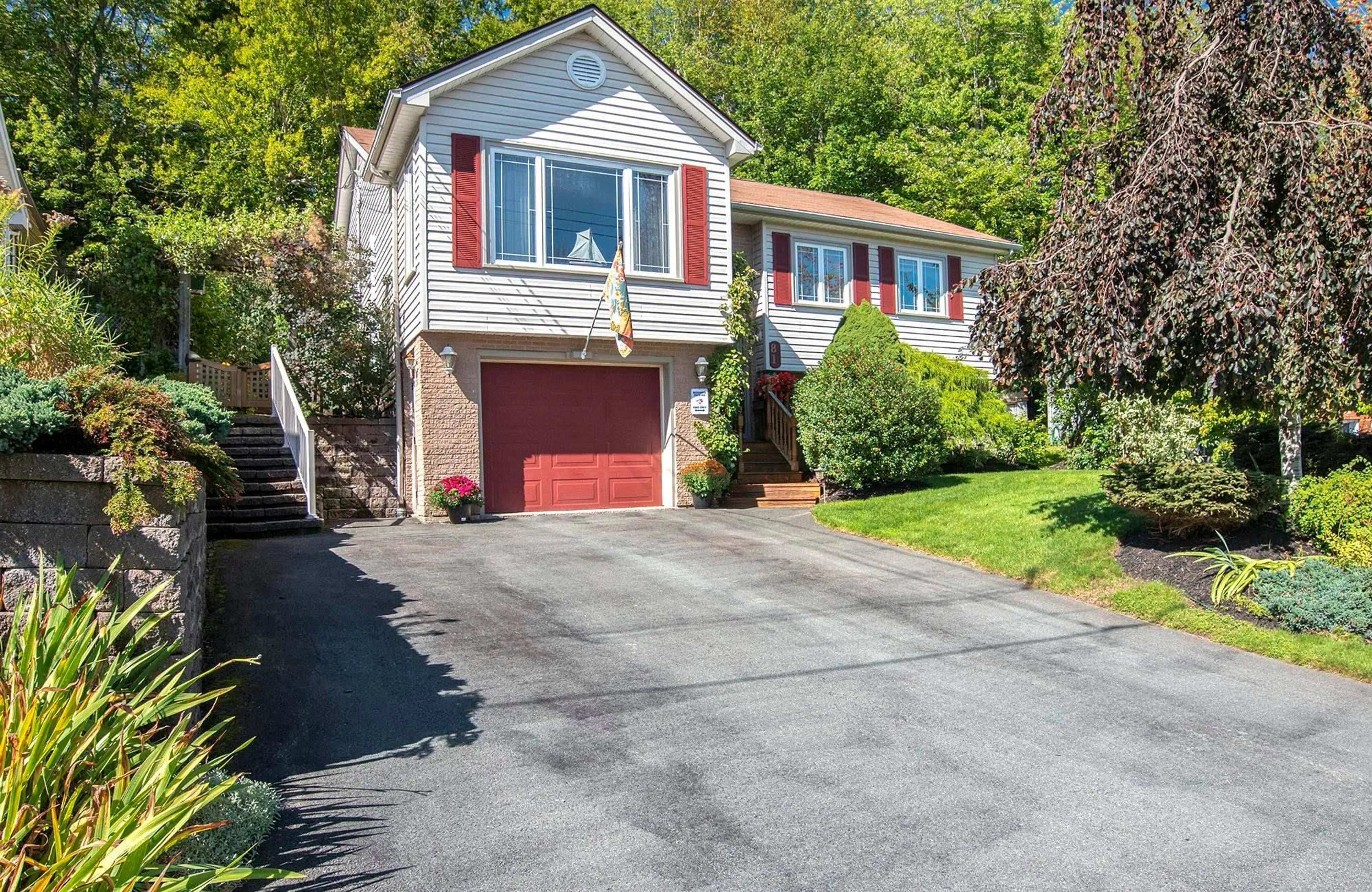Home with vinyl exterior material, street for 81 Lumberman Dr, Millwood Nova Scotia B4E 3A3