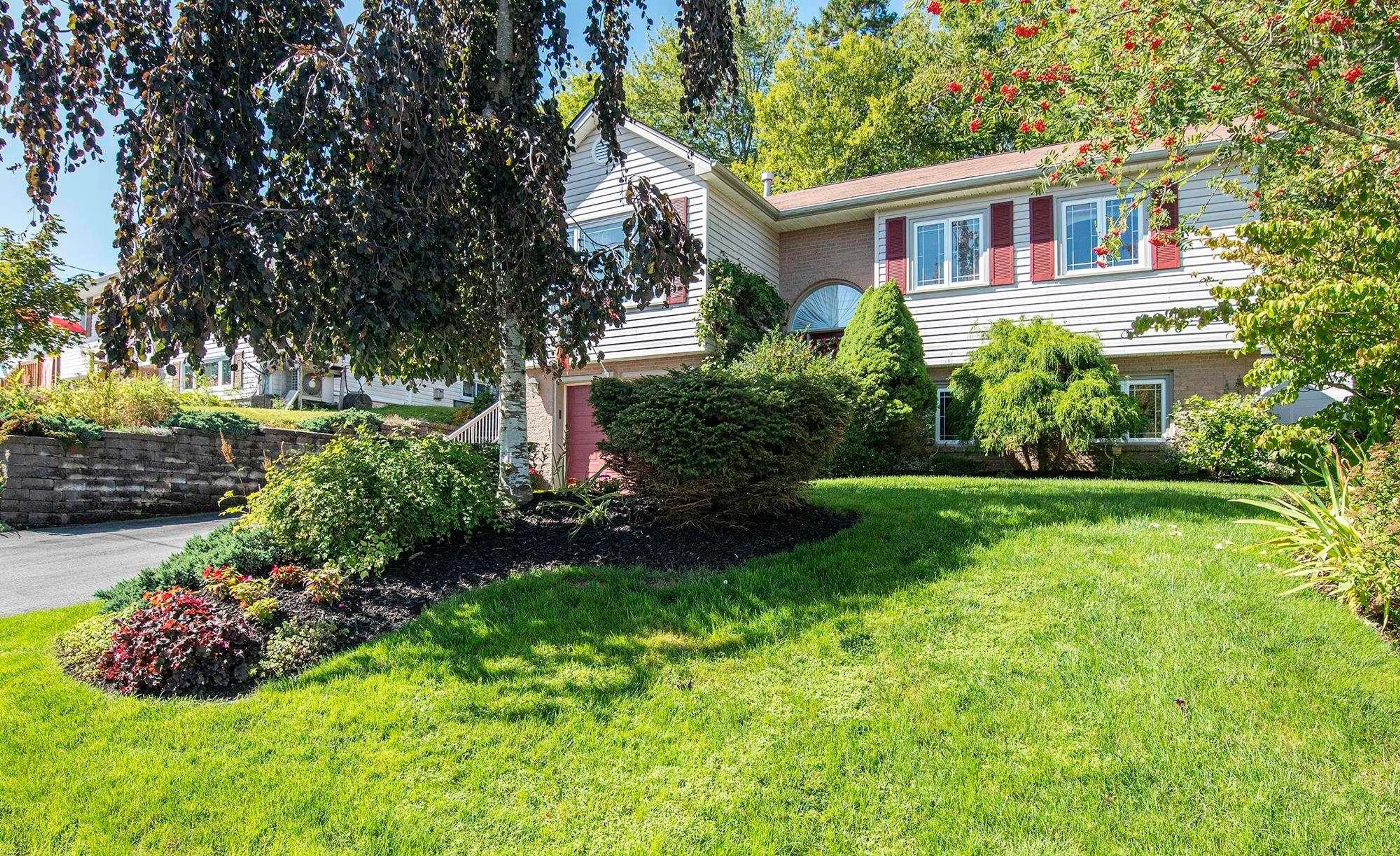 Home with vinyl exterior material, street for 81 Lumberman Dr, Millwood Nova Scotia B4E 3A3