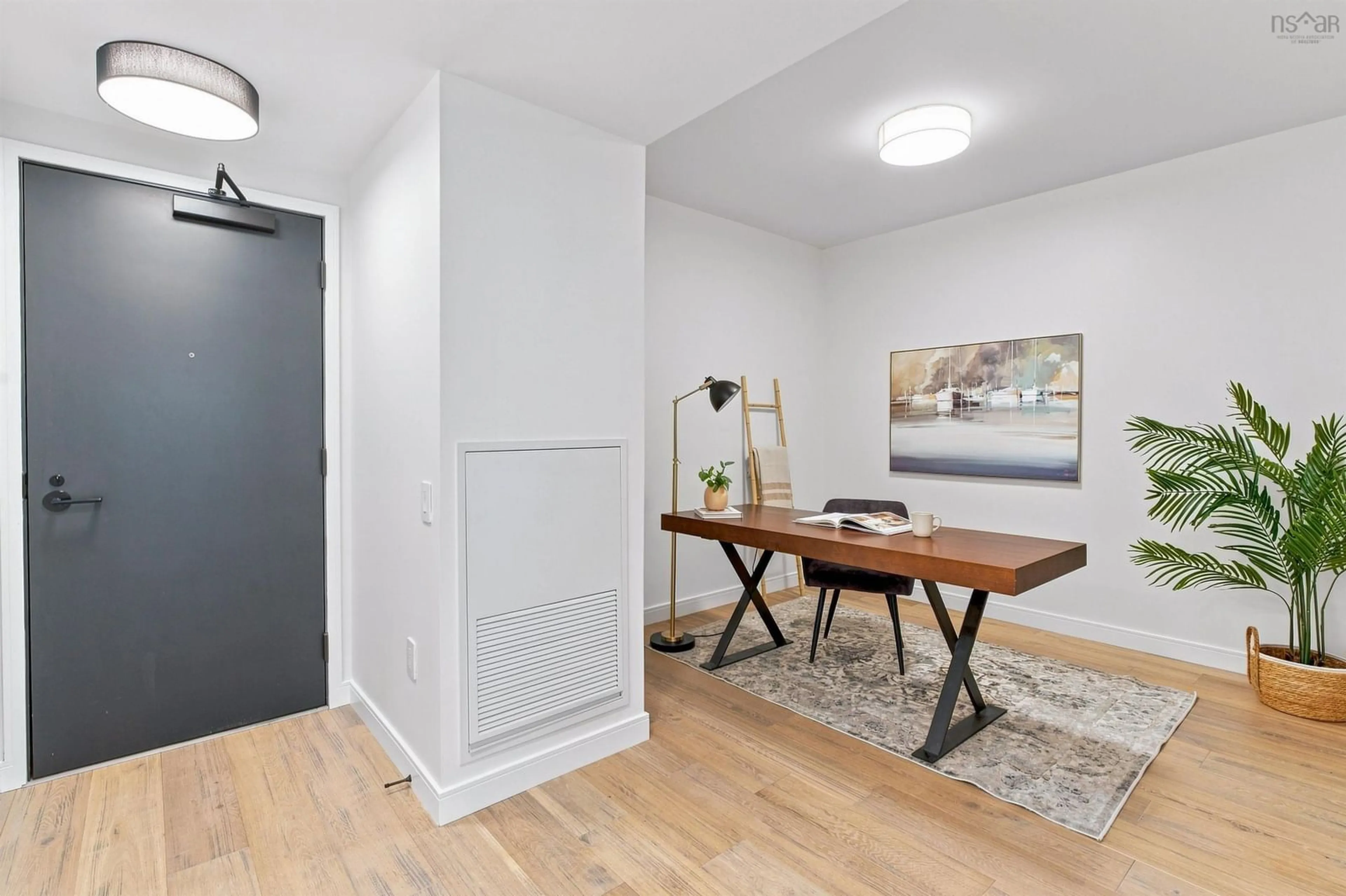 Indoor entryway for 1650 Granville St #1402, Halifax Nova Scotia B3J 0E1