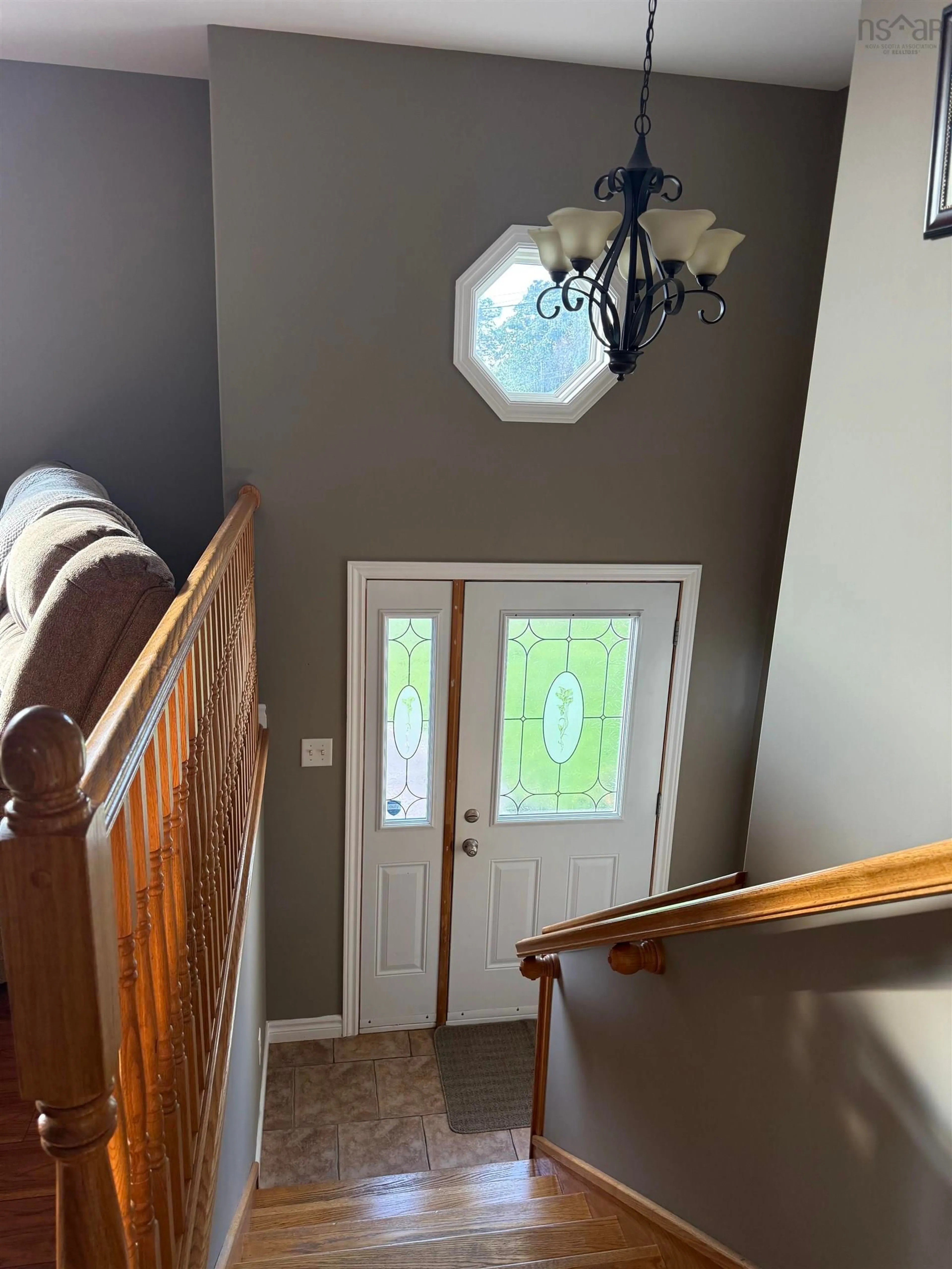 Indoor entryway for 96 Green St, New Glasgow Nova Scotia B2H 4A1
