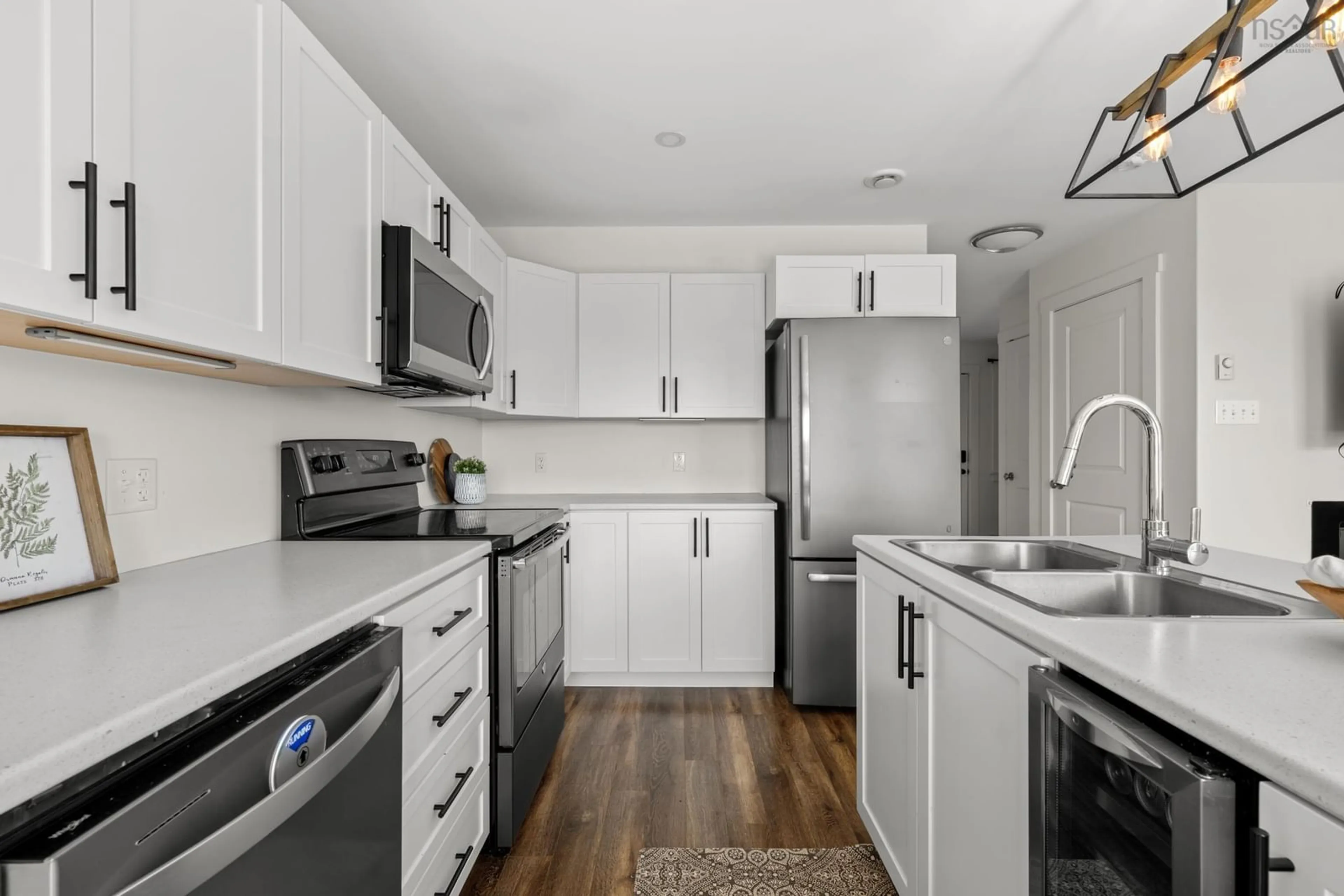 Standard kitchen, unknown for 155 Lier Ridge, Halifax Nova Scotia B3P 0E1