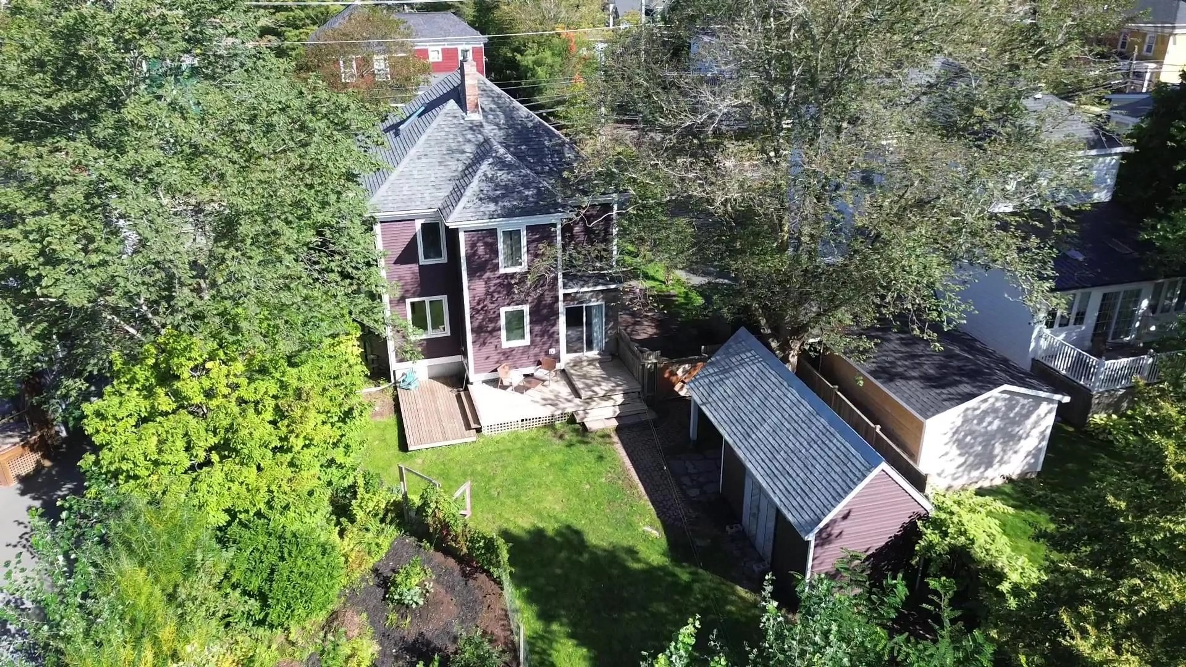 A pic from outside/outdoor area/front of a property/back of a property/a pic from drone, unknown for 78 Arthur St, Truro Nova Scotia B2N 1X6