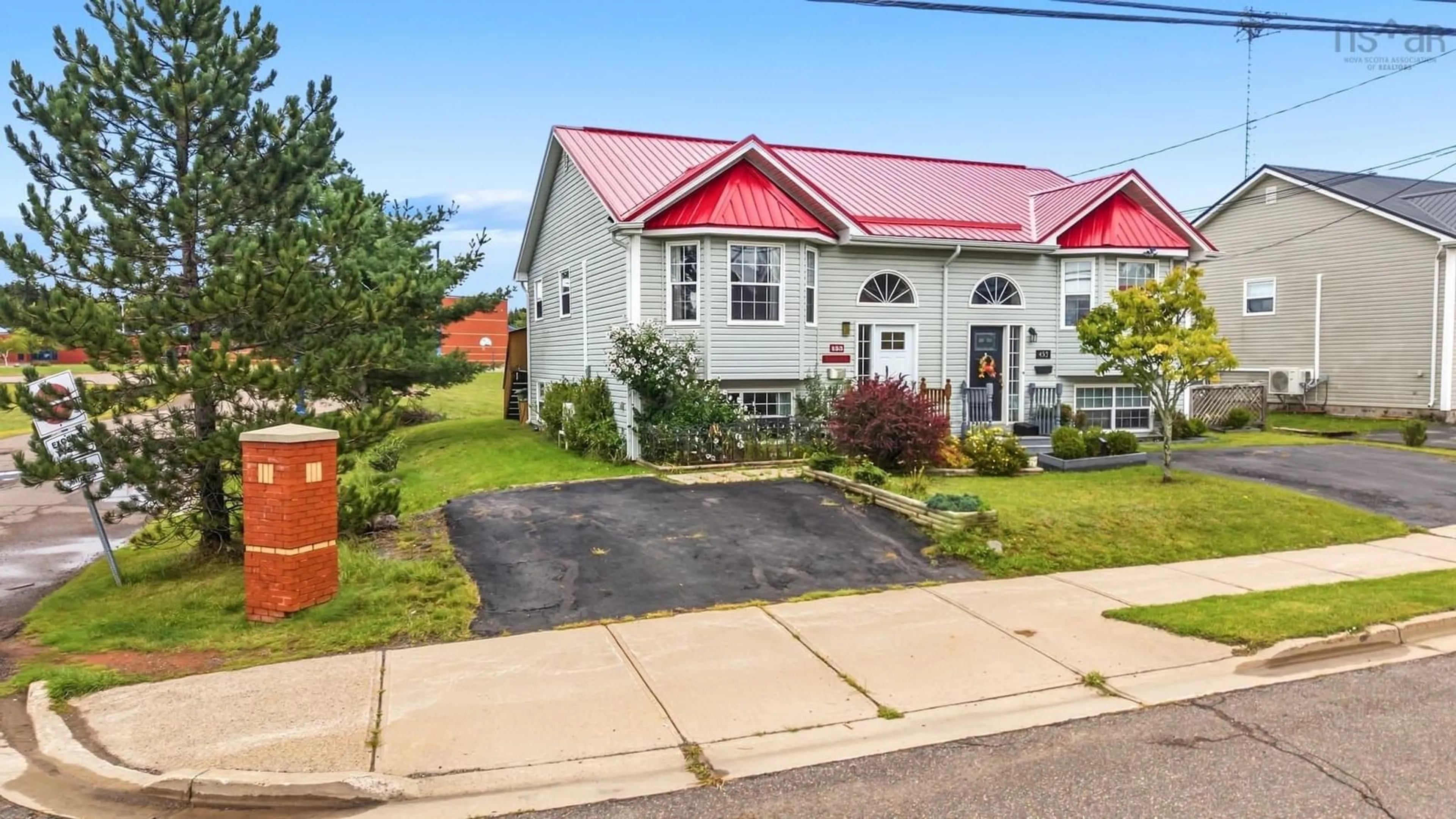 Unknown for 453 Young St, Truro Nova Scotia B2N 3Y8