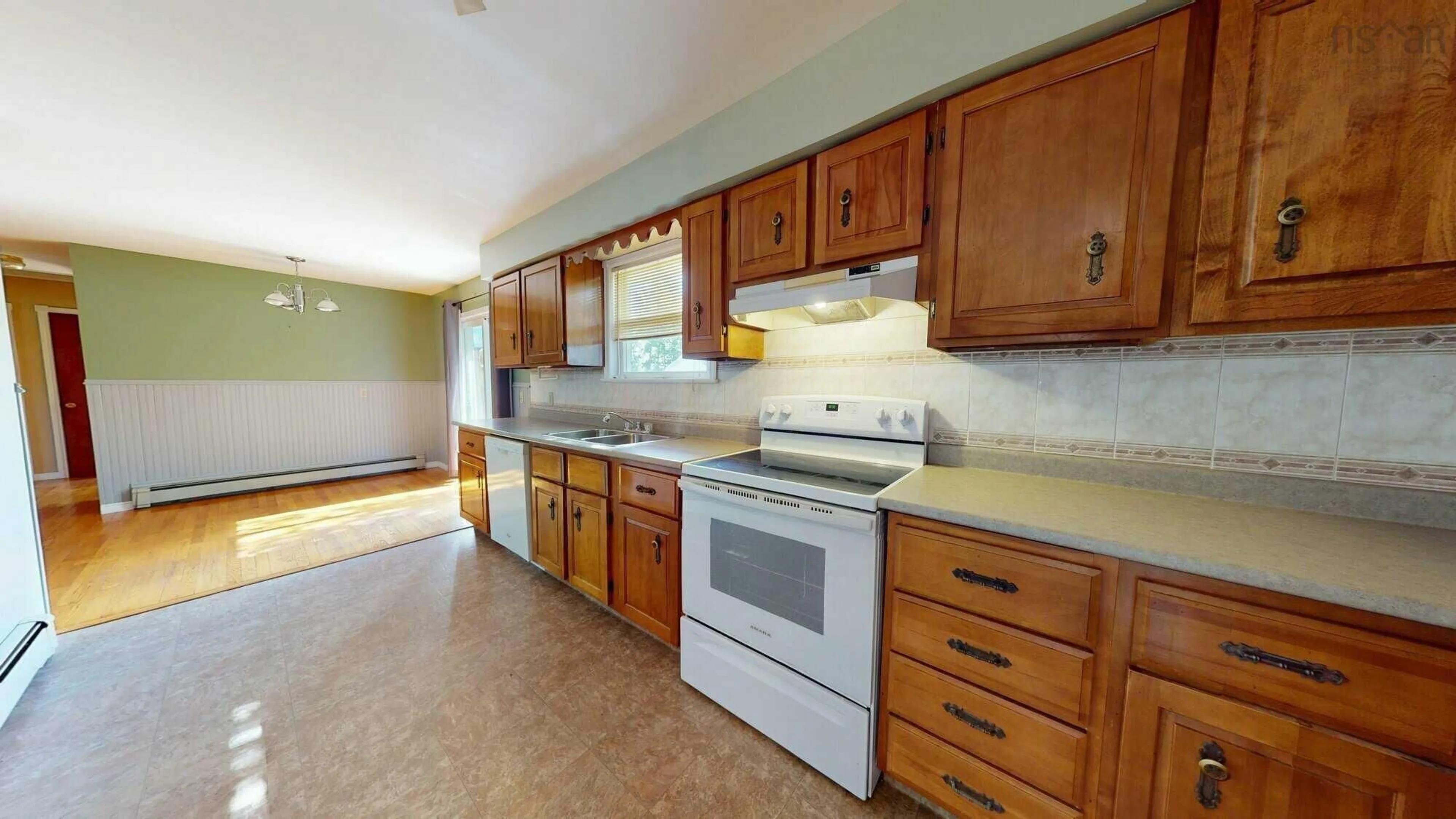 Standard kitchen, ceramic/tile floor for 9 Ross St, Antigonish Nova Scotia B2G 1C6