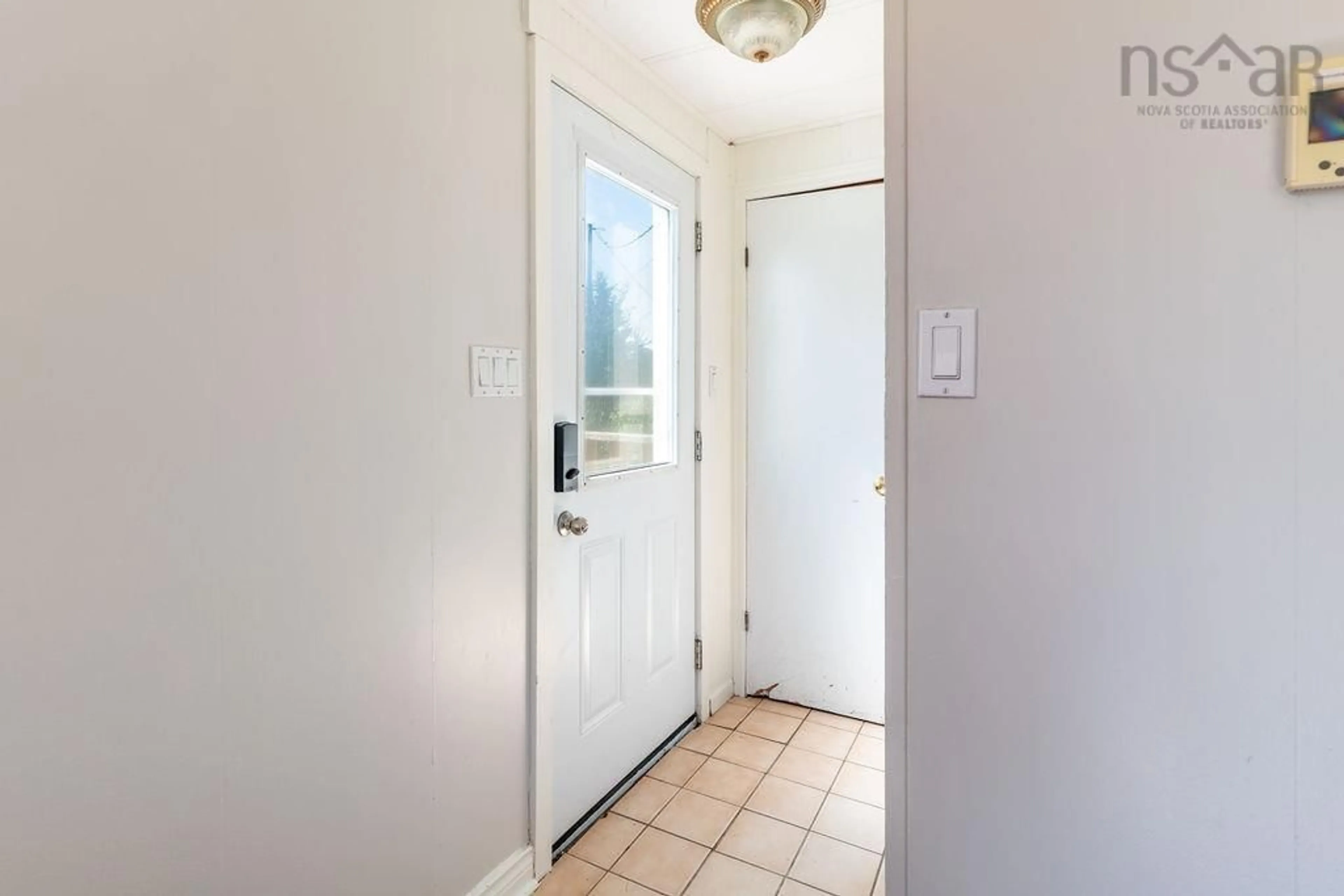 Indoor entryway for 76 Serendipity Lane, Musquodoboit Harbour Nova Scotia B0J 2L0