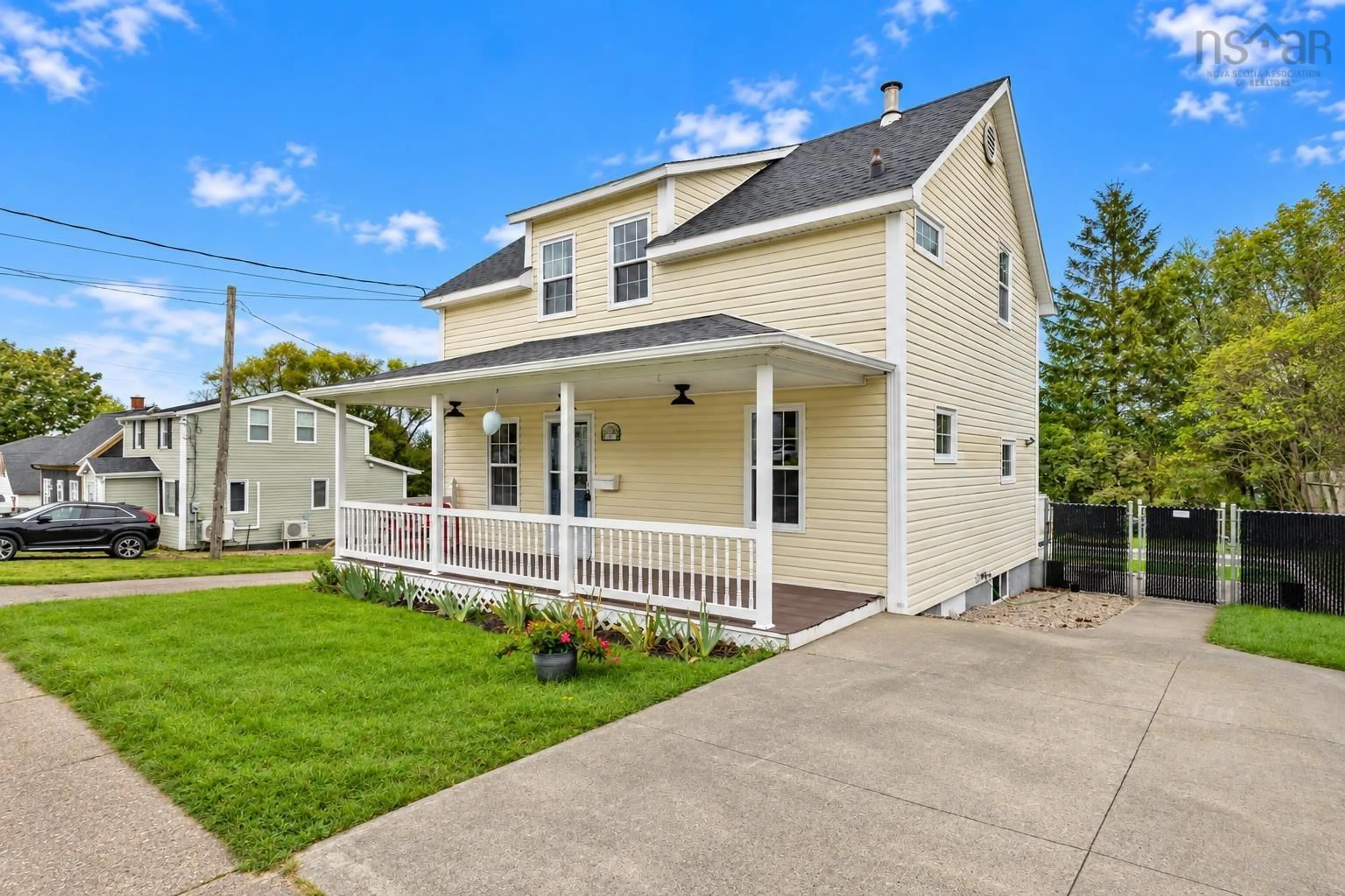 Home with vinyl exterior material, street for 29 Central St, Sydney Nova Scotia B1P 2A7
