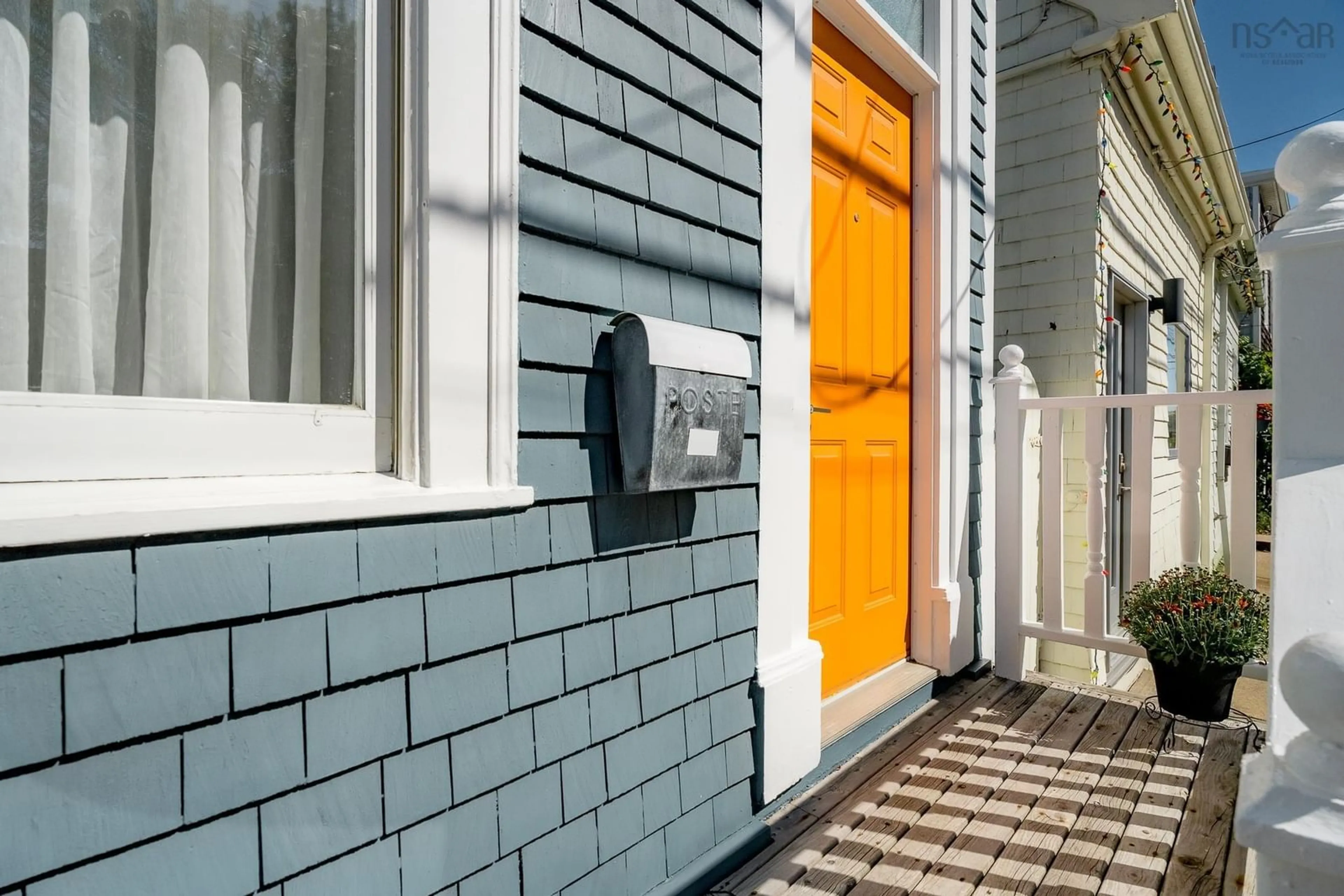 Unknown for 2365 Agricola St, Halifax Nova Scotia B3K 4B7