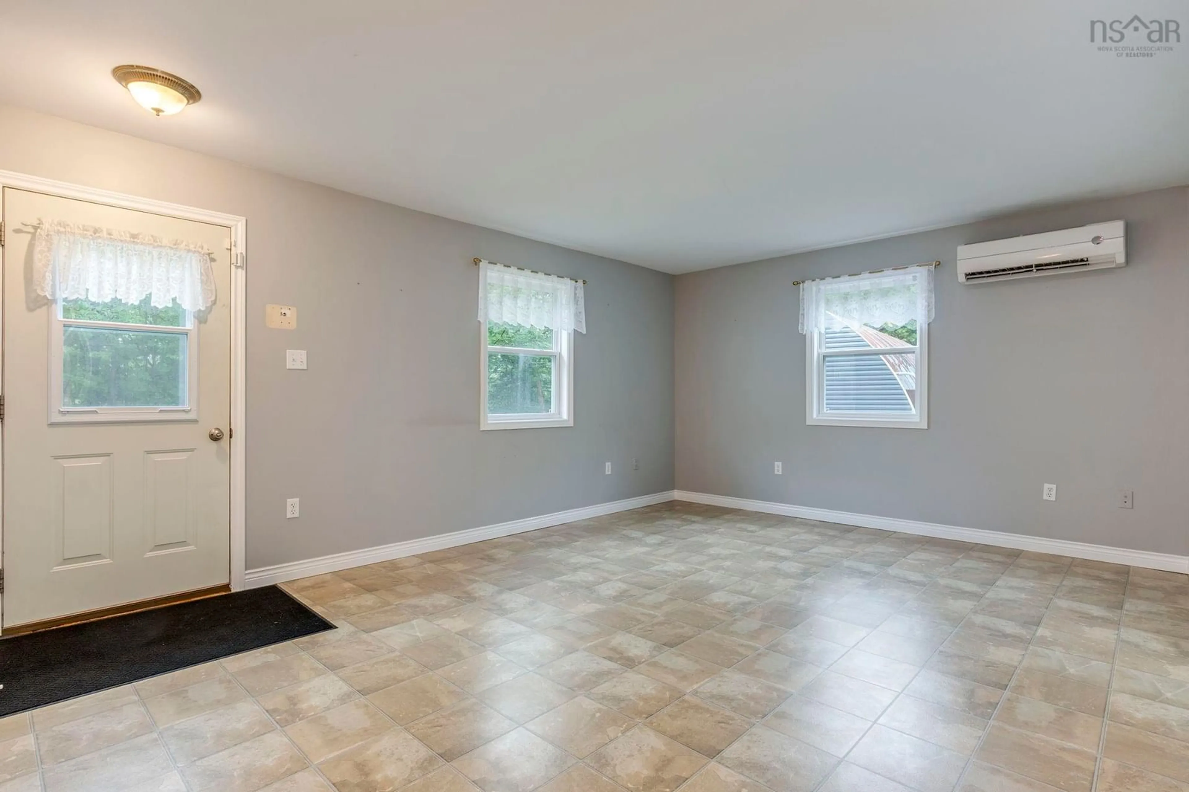 A pic of a room for 20 Bell St, Lake Echo Nova Scotia B2Z 1M8