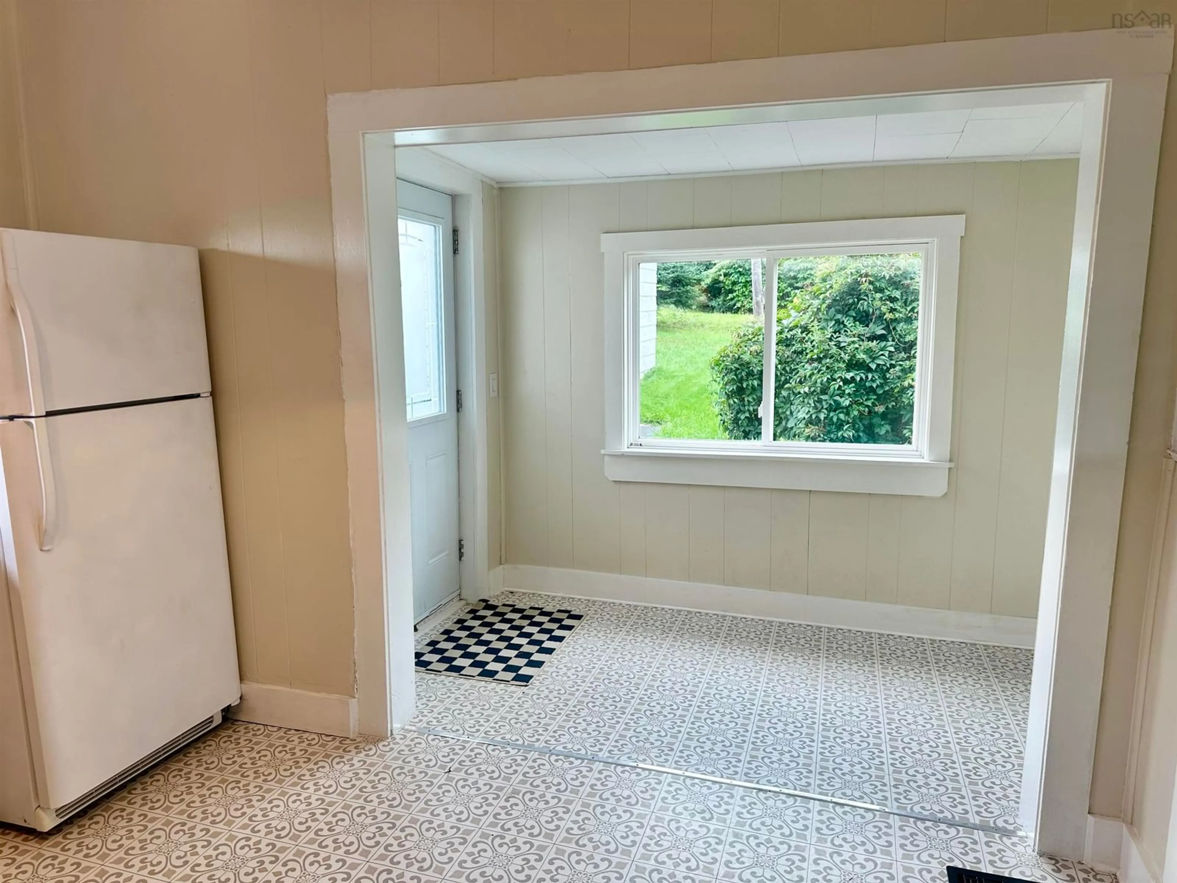 A pic of a room for 445 Murray St, Mulgrave Nova Scotia B0E 2G0