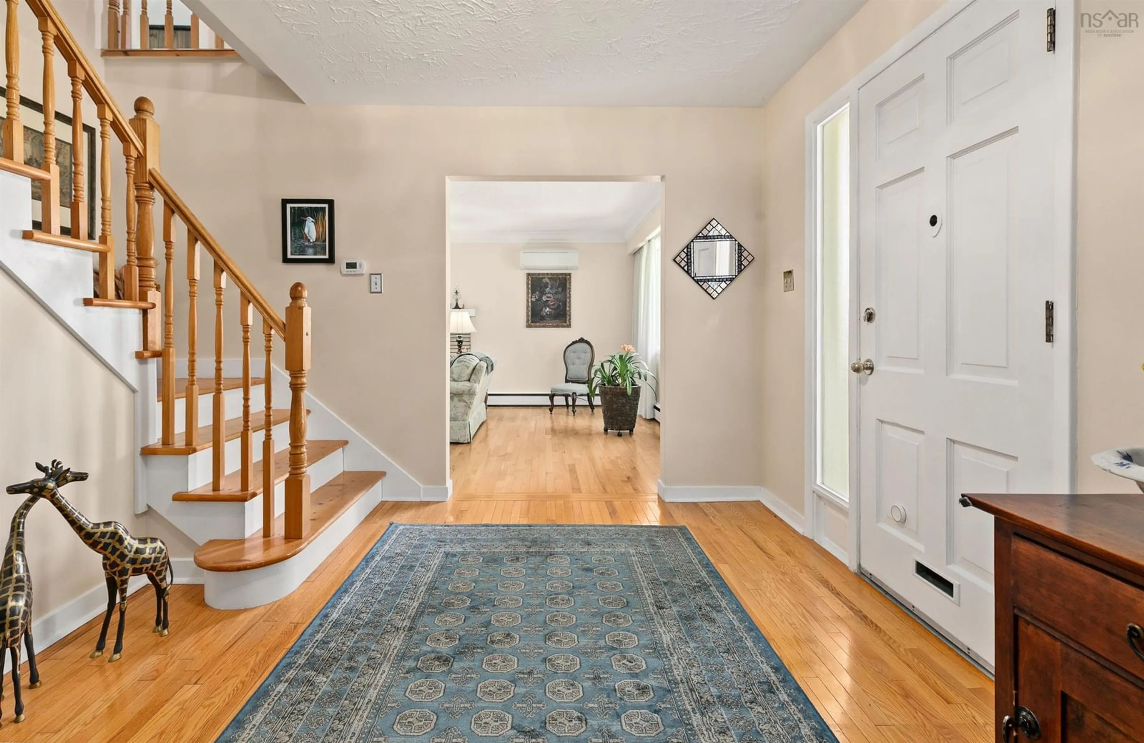 Indoor entryway for 881 Tower Rd, Halifax Nova Scotia B3H 2Y1