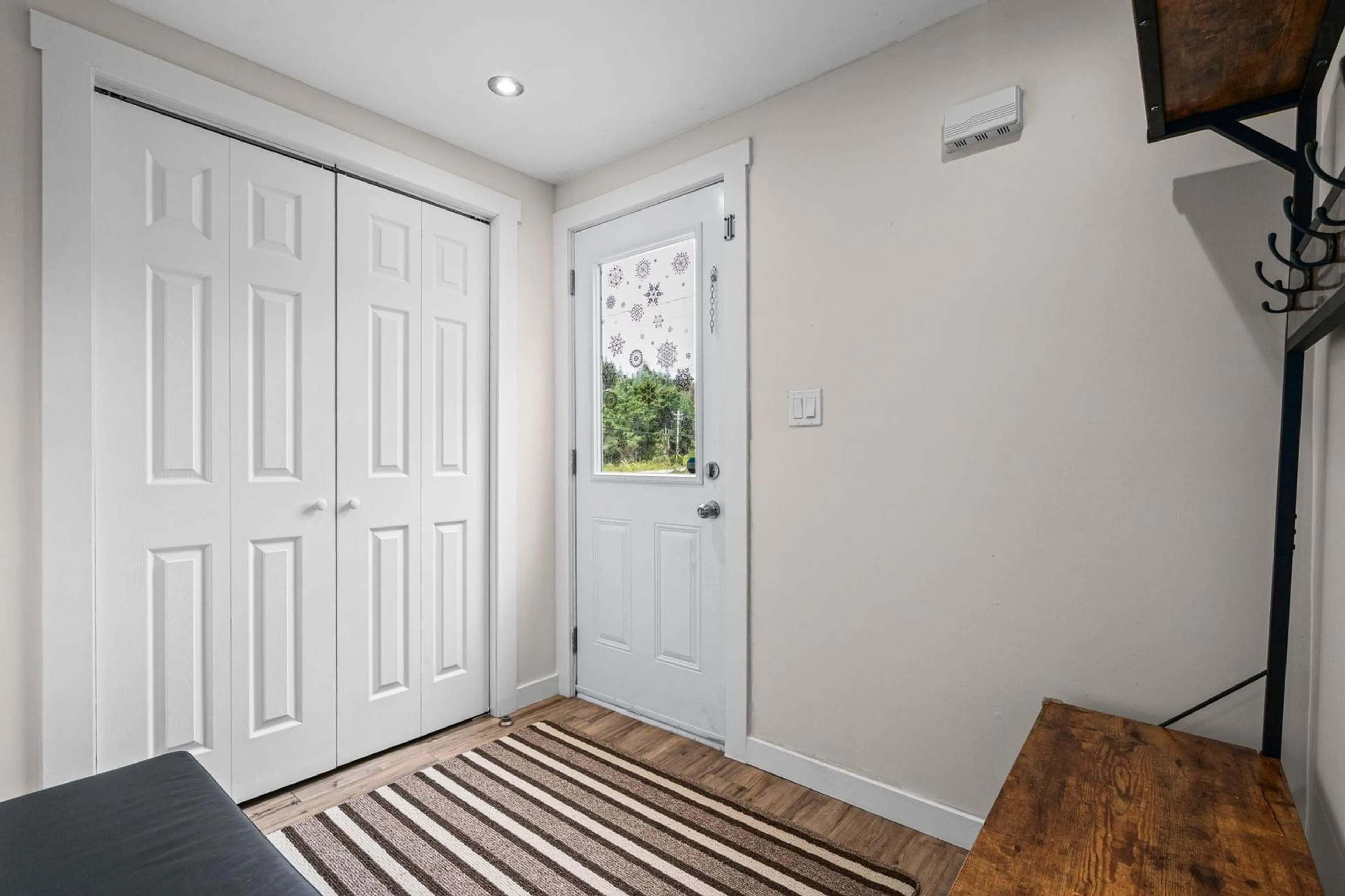Indoor entryway for 10951 Peggy's Cove Rd, Seabright Nova Scotia B3Z 3C7