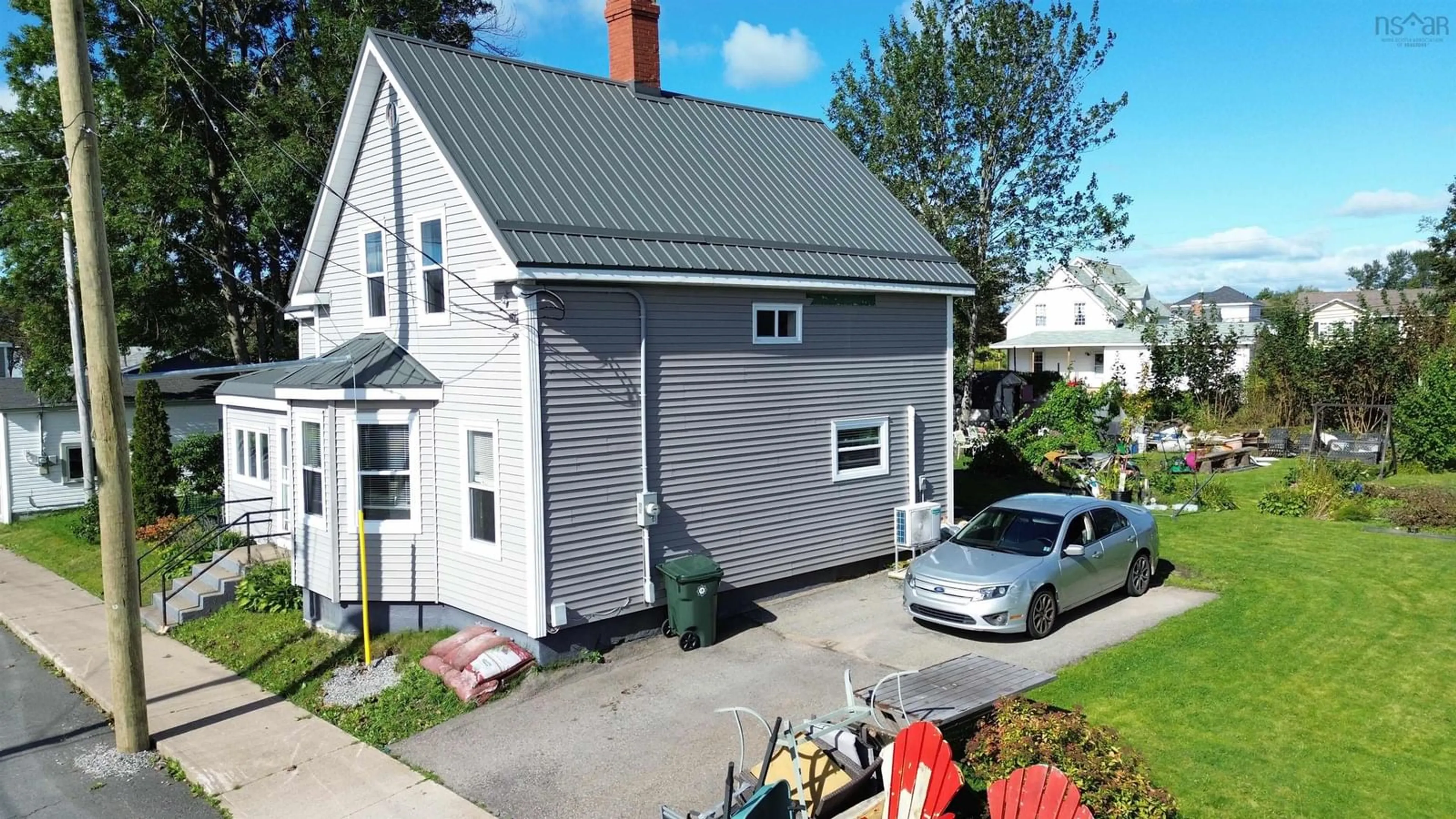A pic from outside/outdoor area/front of a property/back of a property/a pic from drone, street for 40 Pleasant St, North Sydney Nova Scotia B2A 1K9
