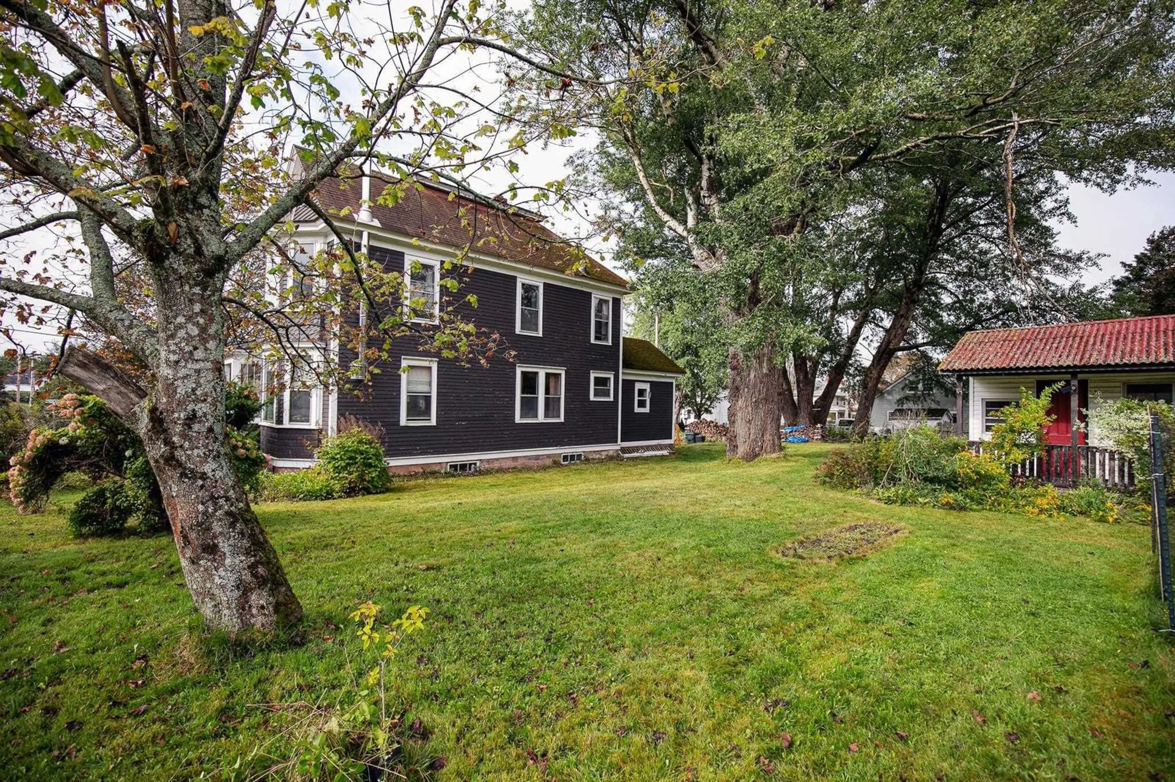 A pic from outside/outdoor area/front of a property/back of a property/a pic from drone, street for 61 Victoria St, Amherst Nova Scotia B4H 1C3