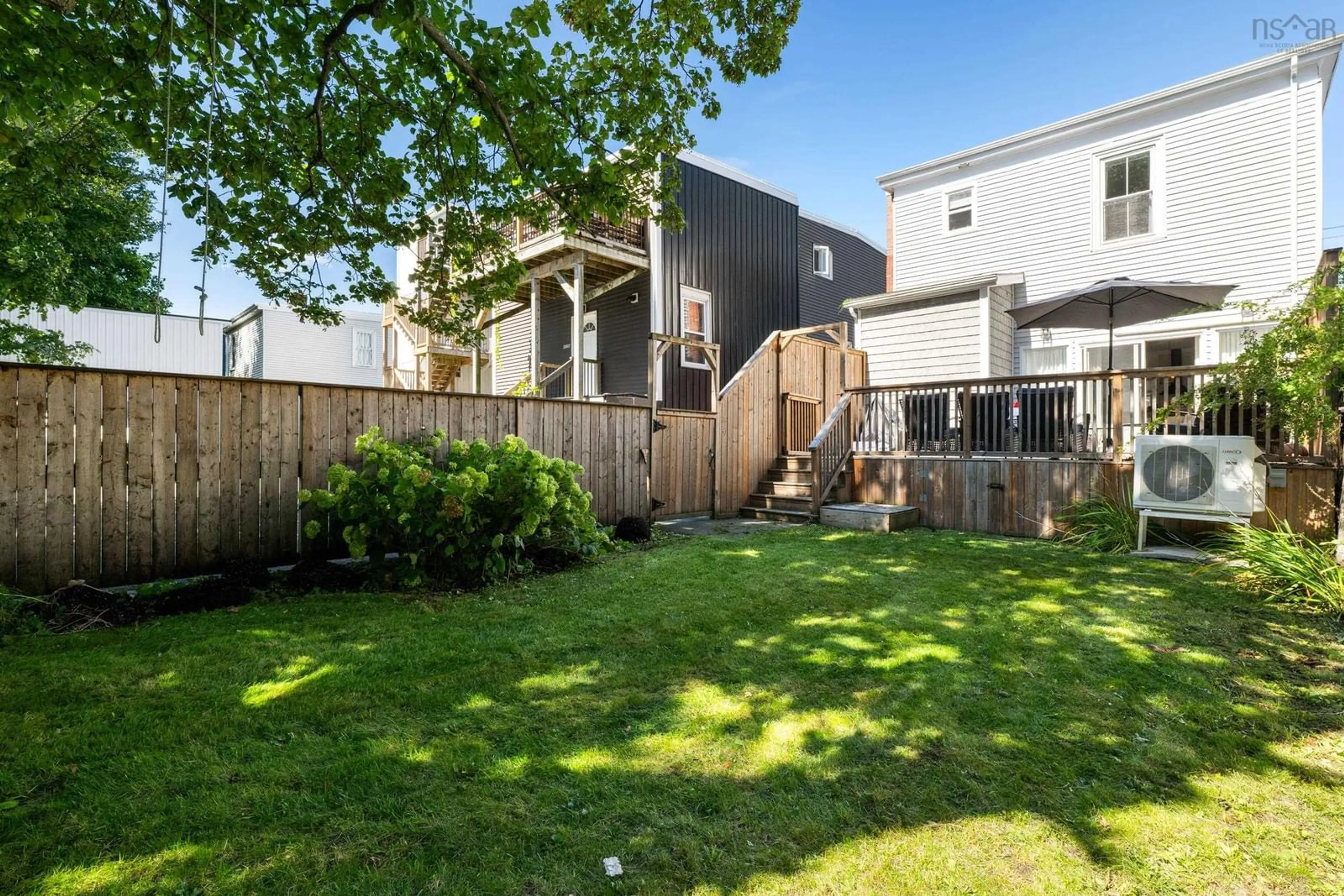 Patio, street for 6028/6030 Cunard St, Halifax Nova Scotia B3K 1E5