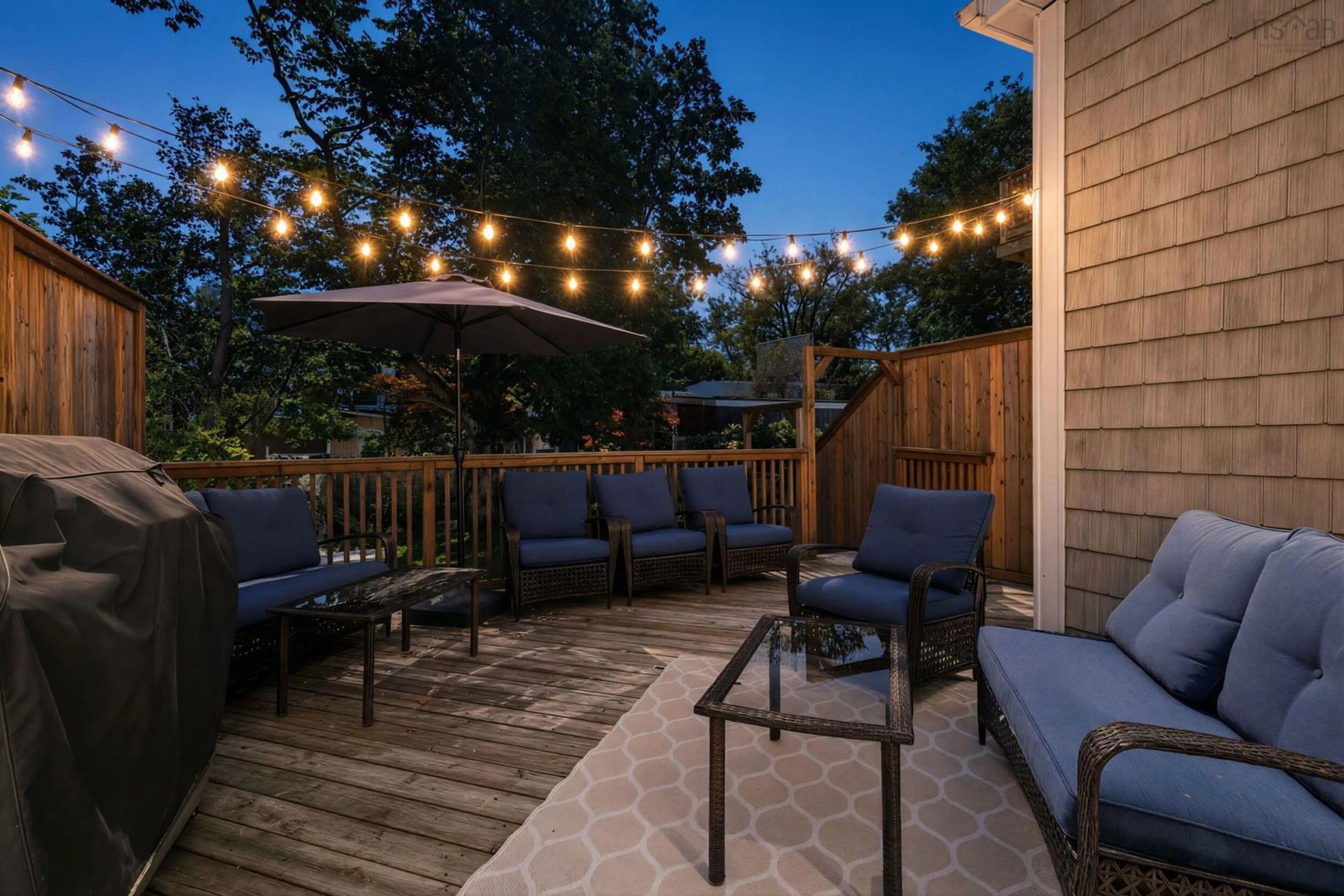 Patio, street for 6028/6030 Cunard St, Halifax Nova Scotia B3K 1E5
