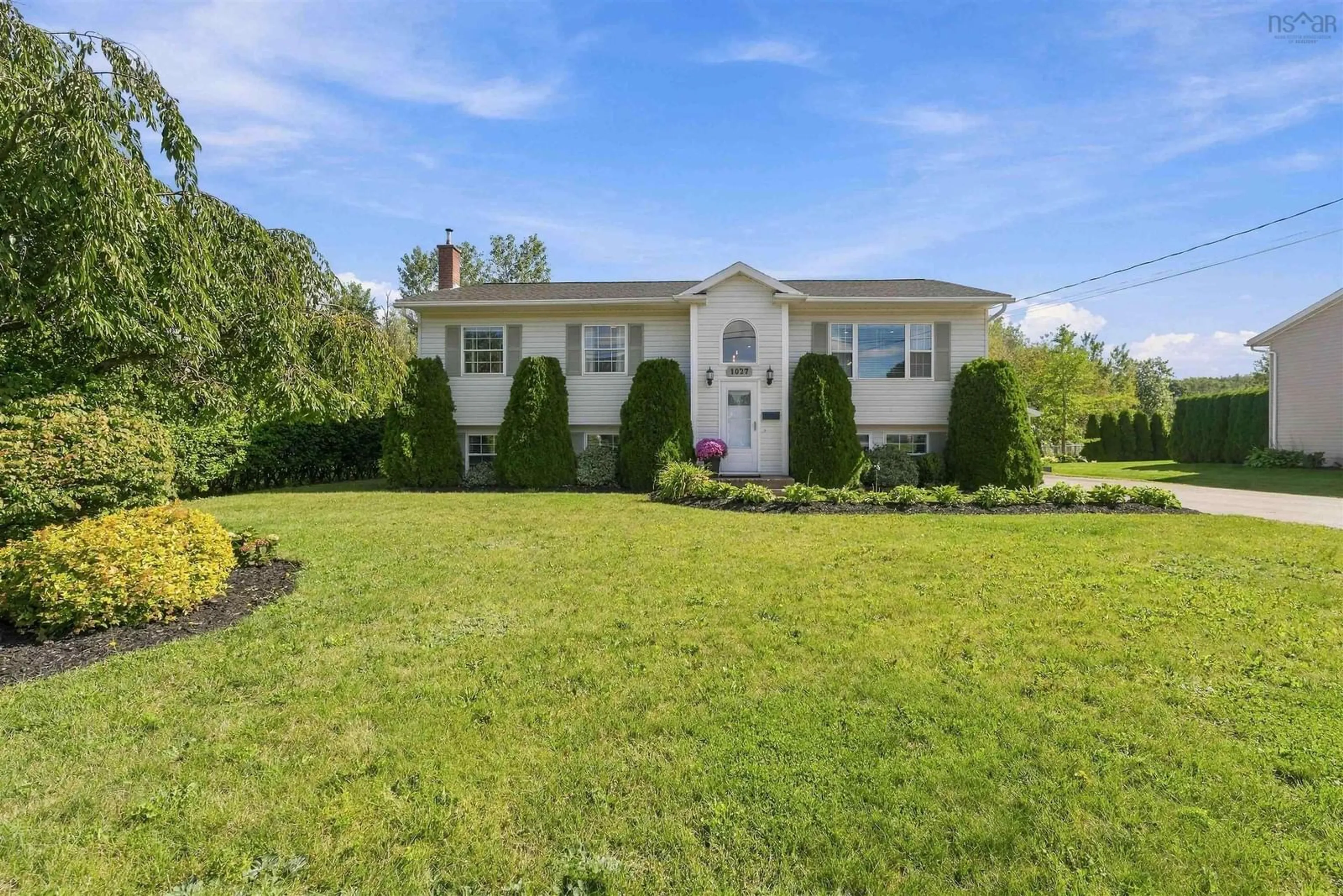 Home with vinyl exterior material, street for 1027 Club Cres, New Minas Nova Scotia B4N 5C8