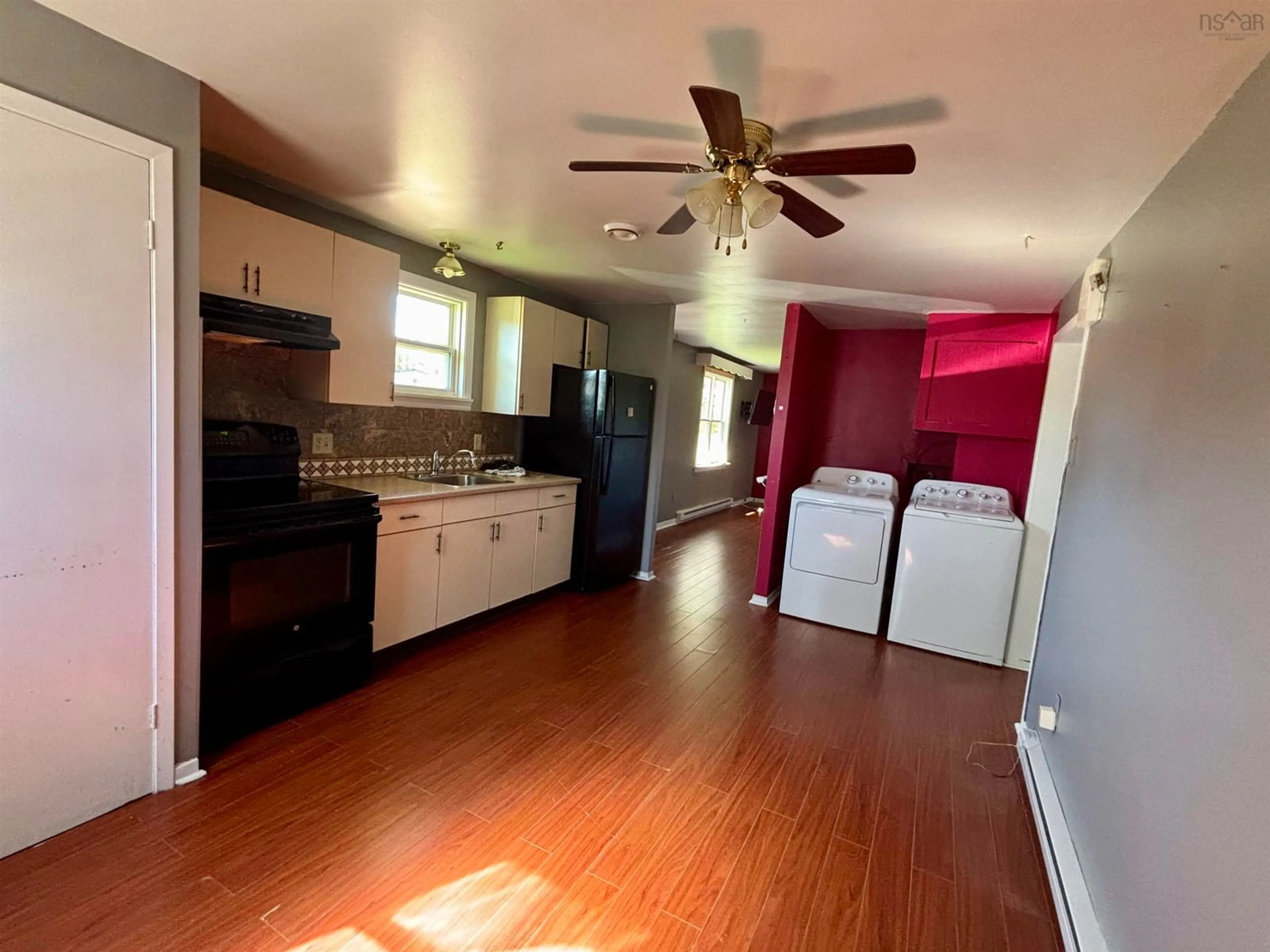 A pic of a room for 33 Lorway St, Glace Bay Nova Scotia B1A 5Z5