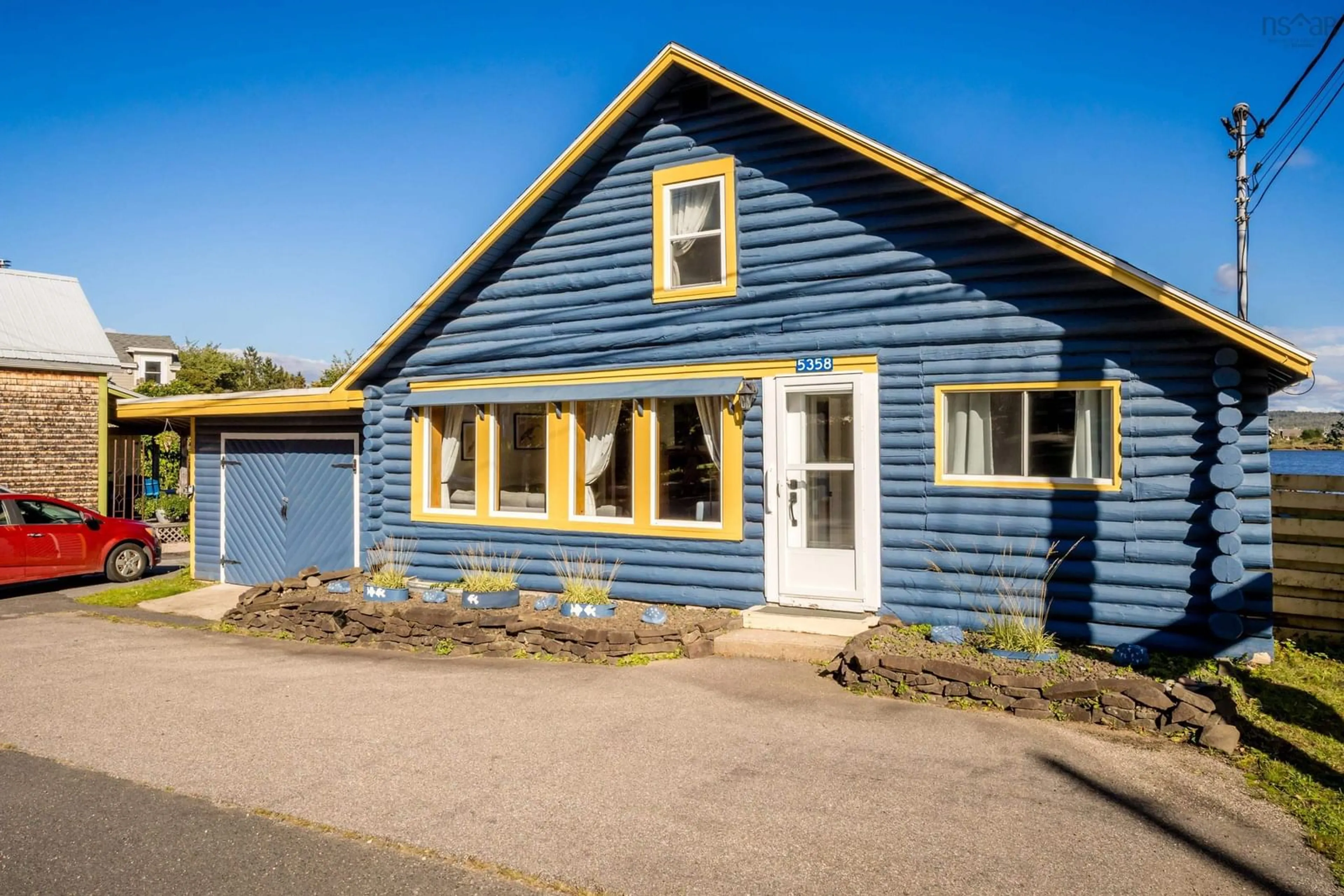 Home with vinyl exterior material, street for 5358 Granville Rd, Granville Ferry Nova Scotia B0S 1A0