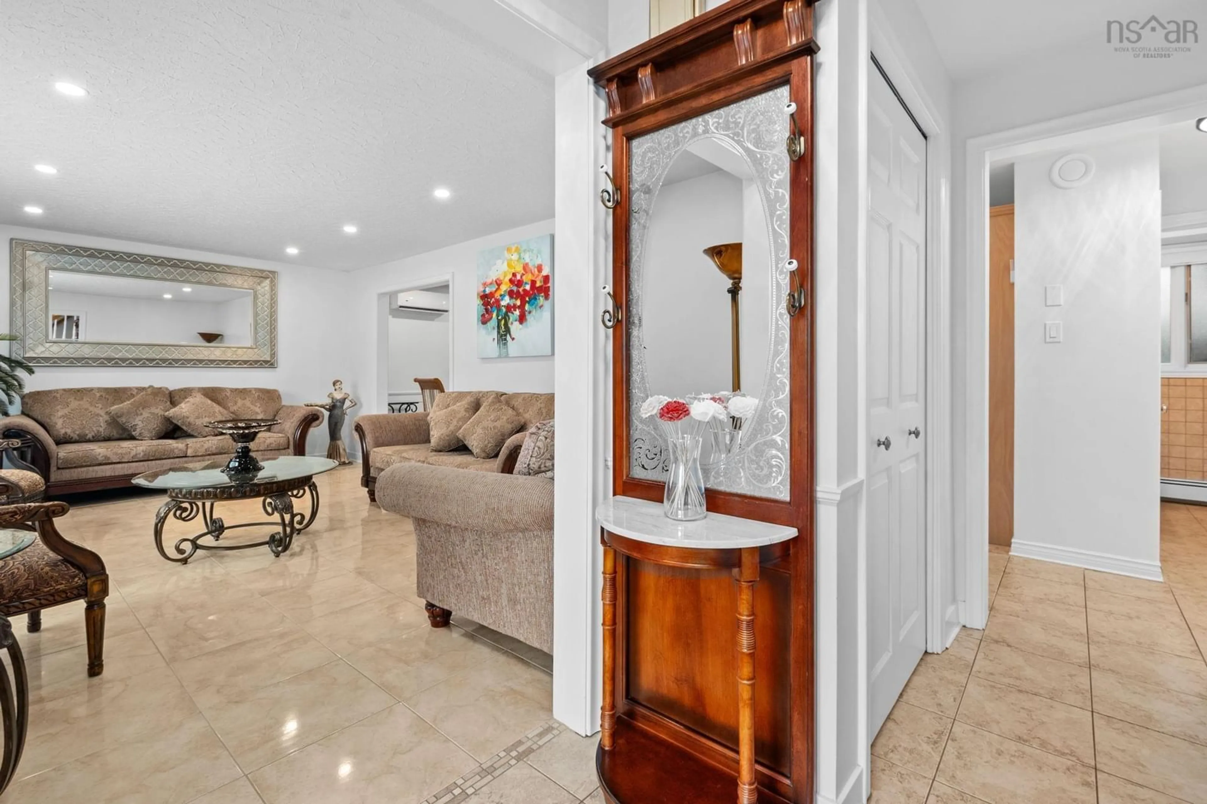 Indoor foyer for 11 Birkdale Cres, Halifax Nova Scotia B3M 1H4