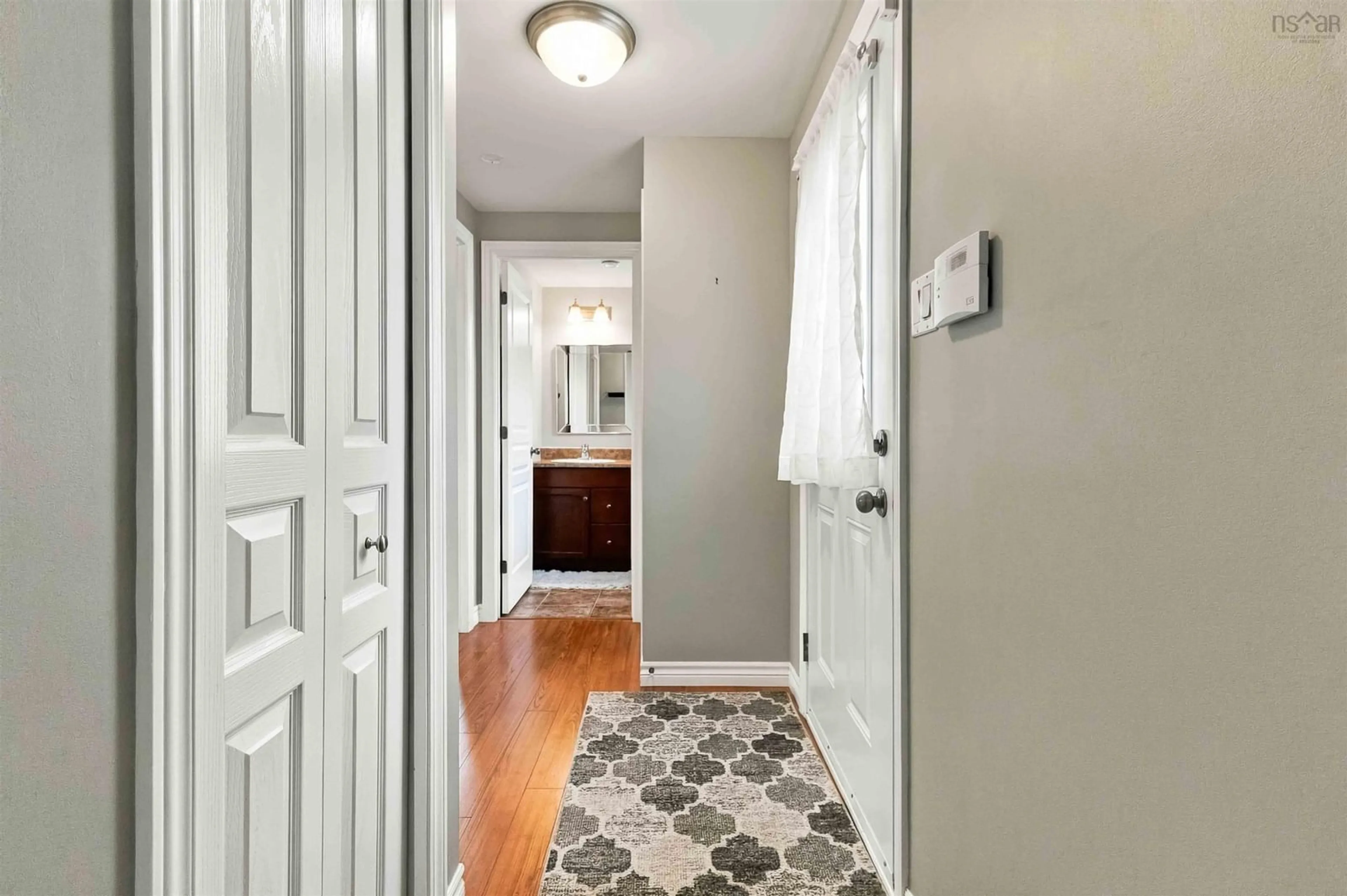 Indoor entryway for 11 Wilson Ave, Dartmouth Nova Scotia B2Y 2B2