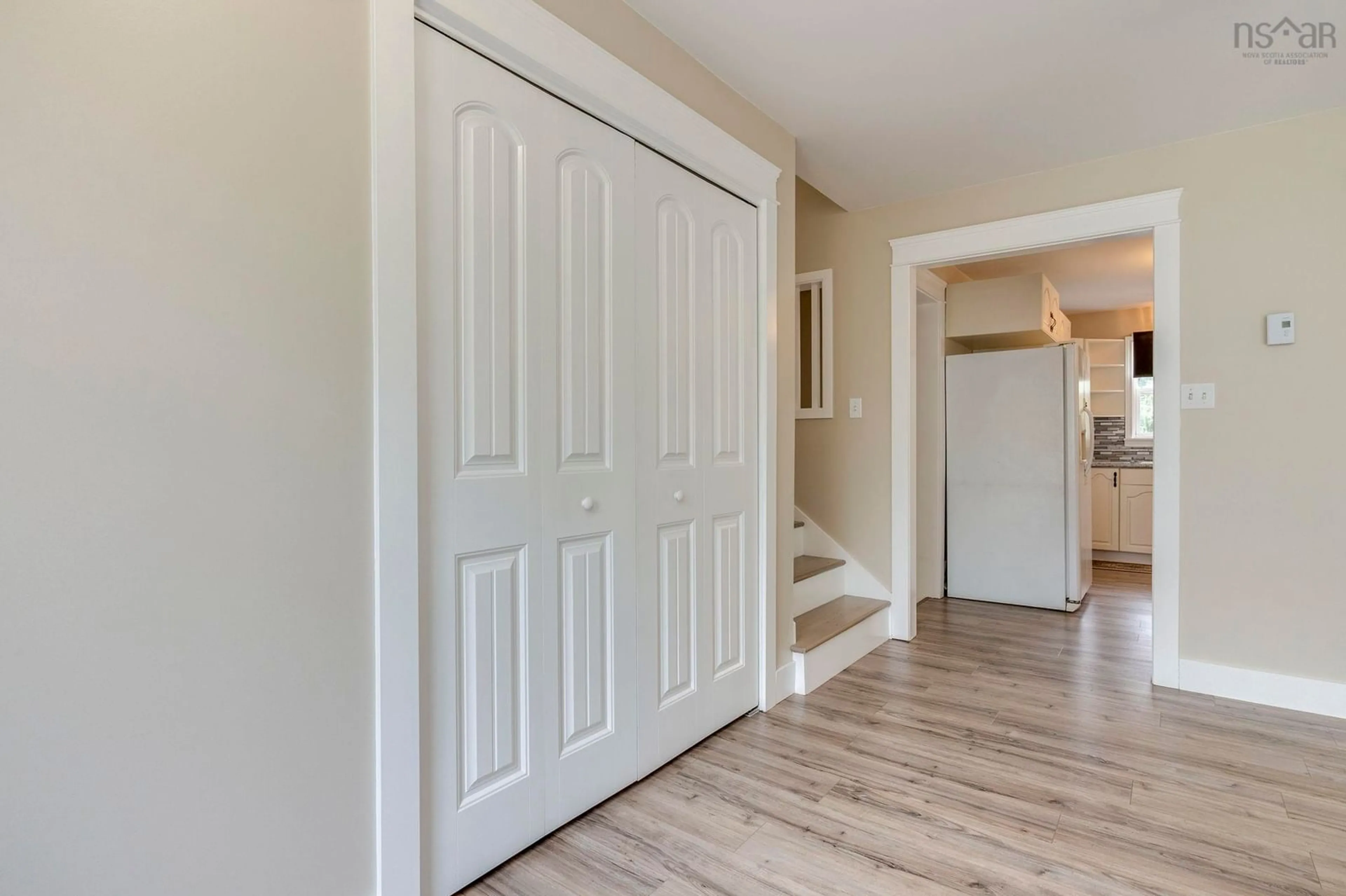 Indoor entryway for 106 Geiger Dr, Wilmot Nova Scotia B0P 1R0
