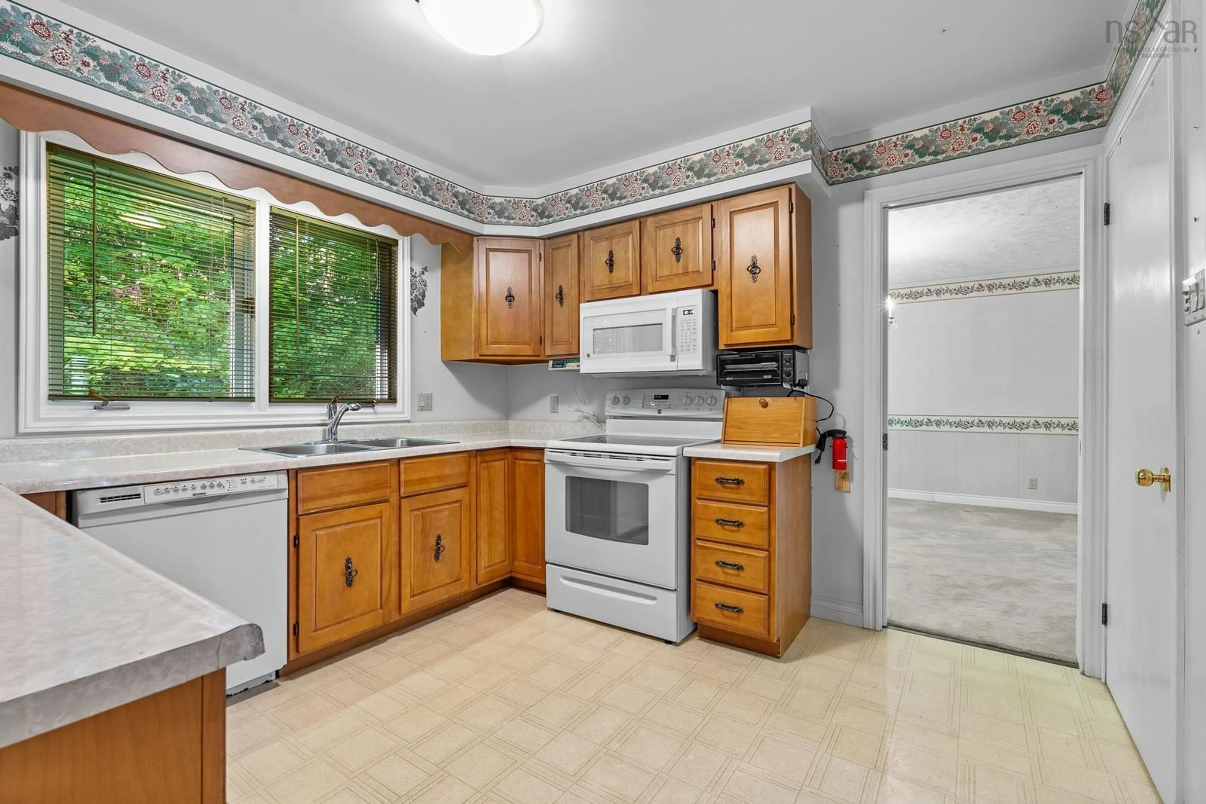 Standard kitchen, unknown for 74 Barrett Rd, Beaver Bank Nova Scotia B4G 1A9