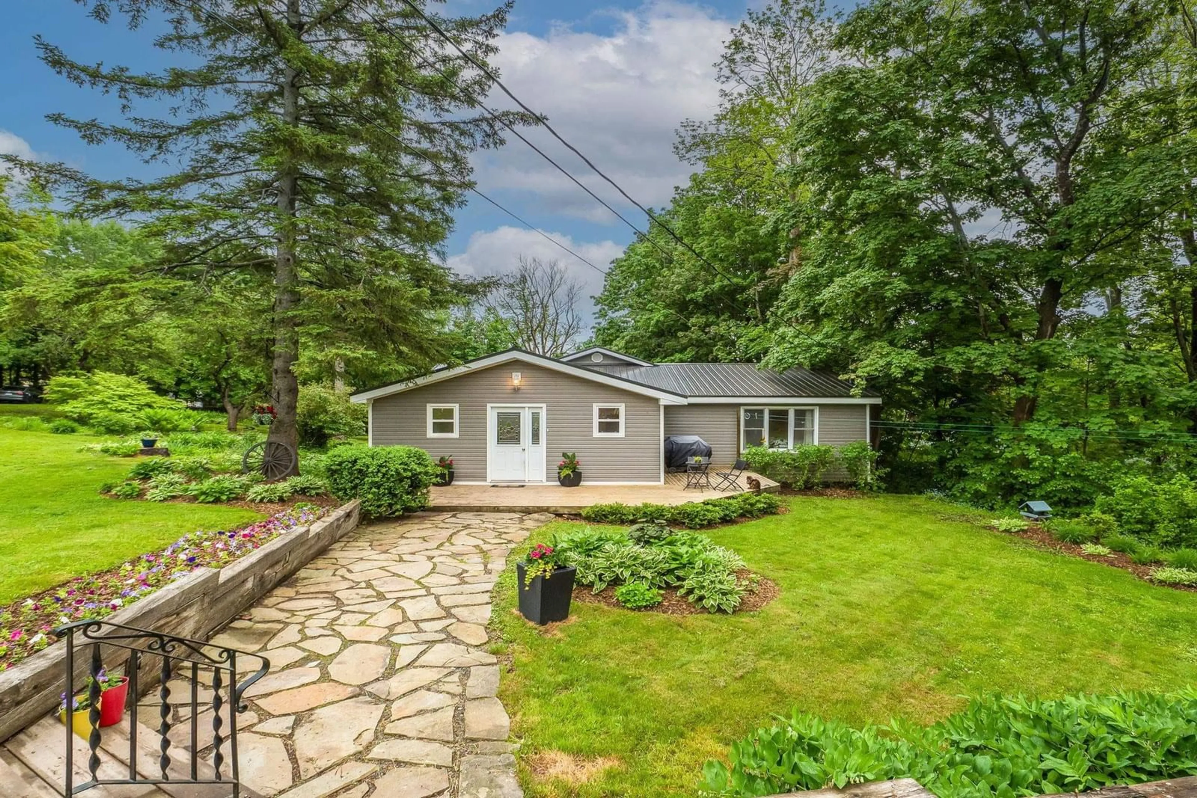 A pic from outside/outdoor area/front of a property/back of a property/a pic from drone, water/lake/river/ocean view for 33 Grange St, Pictou Nova Scotia B0K 1H0