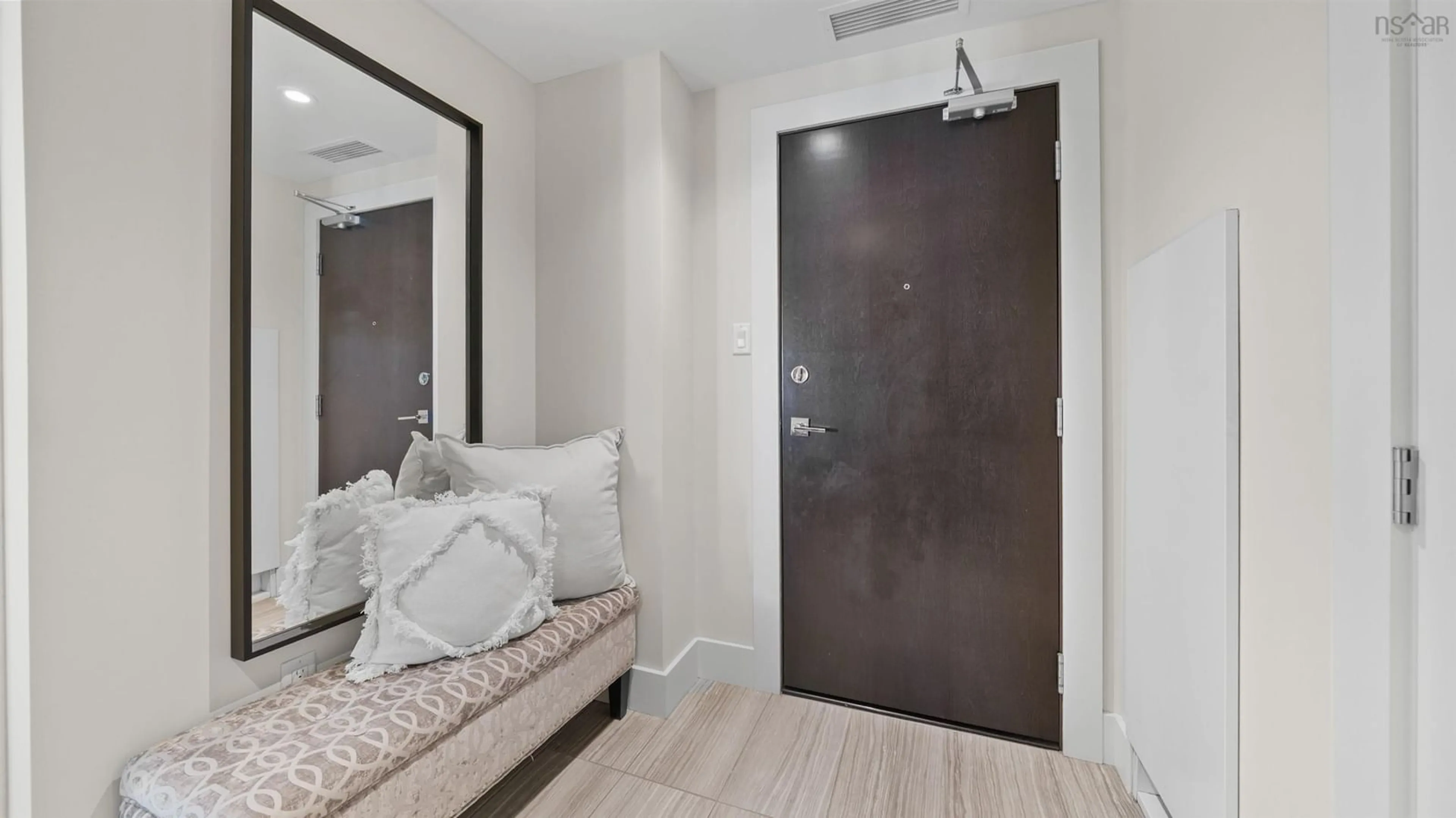 Indoor entryway for 67 Kings Wharf Pl #303, Dartmouth Nova Scotia B2Y 0C6