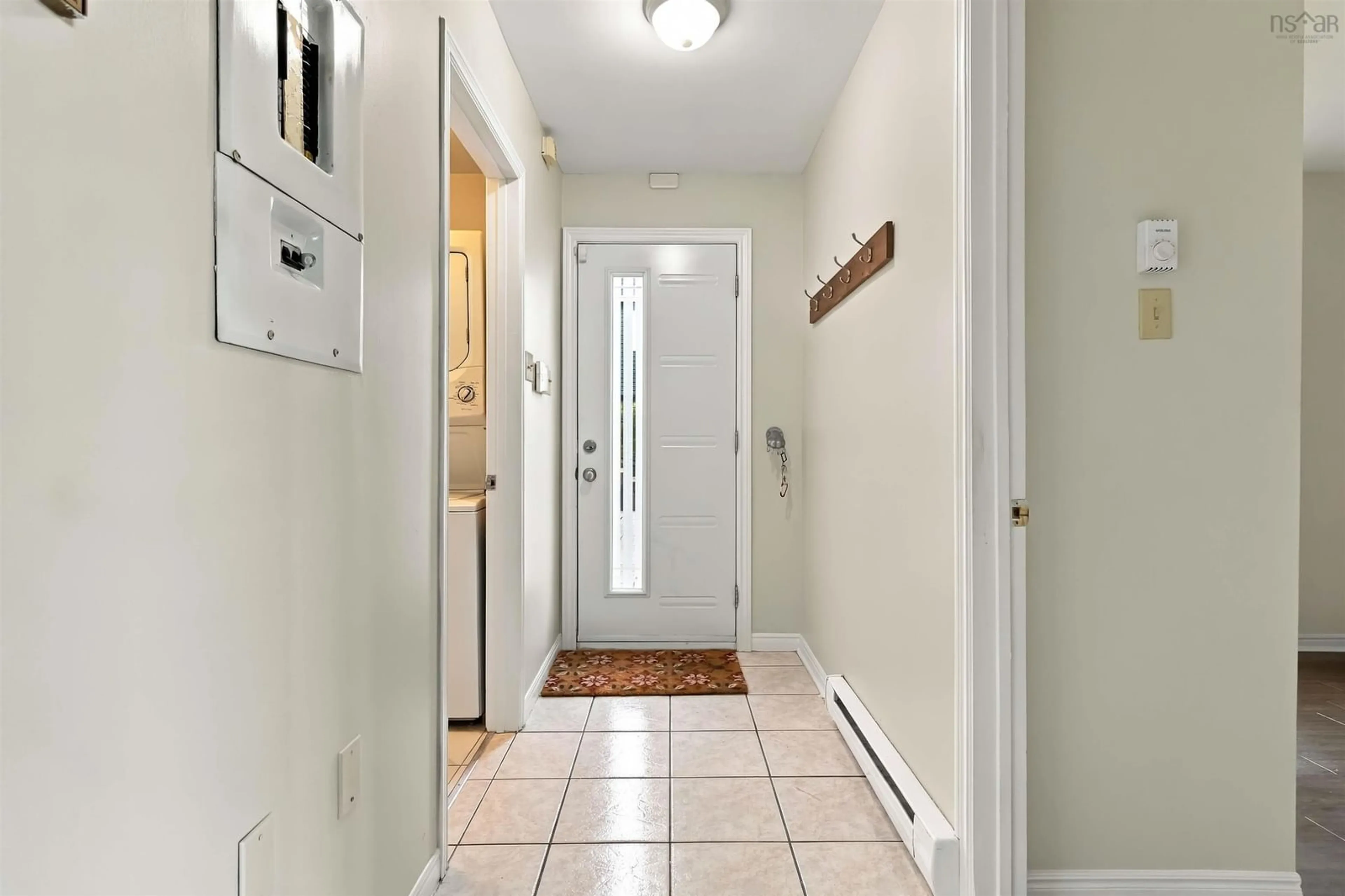 Indoor entryway for 5817 Gainsborough Pl, Halifax Nova Scotia B3K 5S1