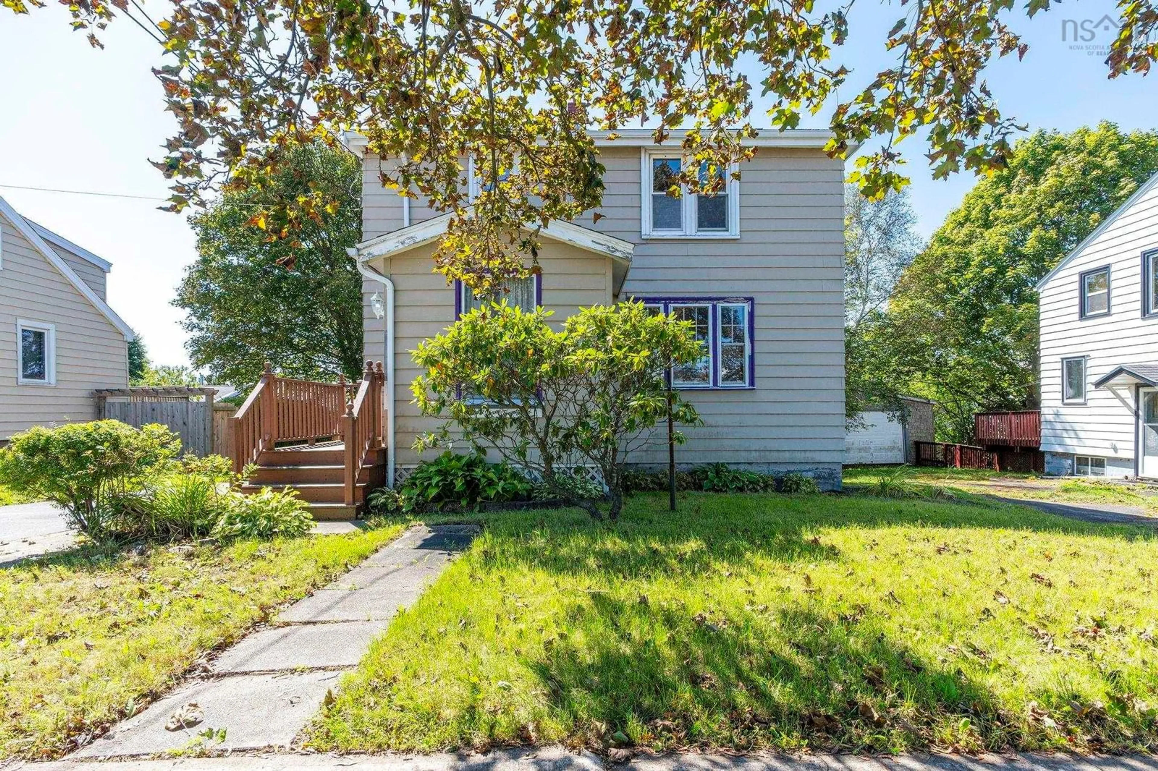 Home with vinyl exterior material, street for 3326 Windsor St, Halifax Nova Scotia B3K 5G3