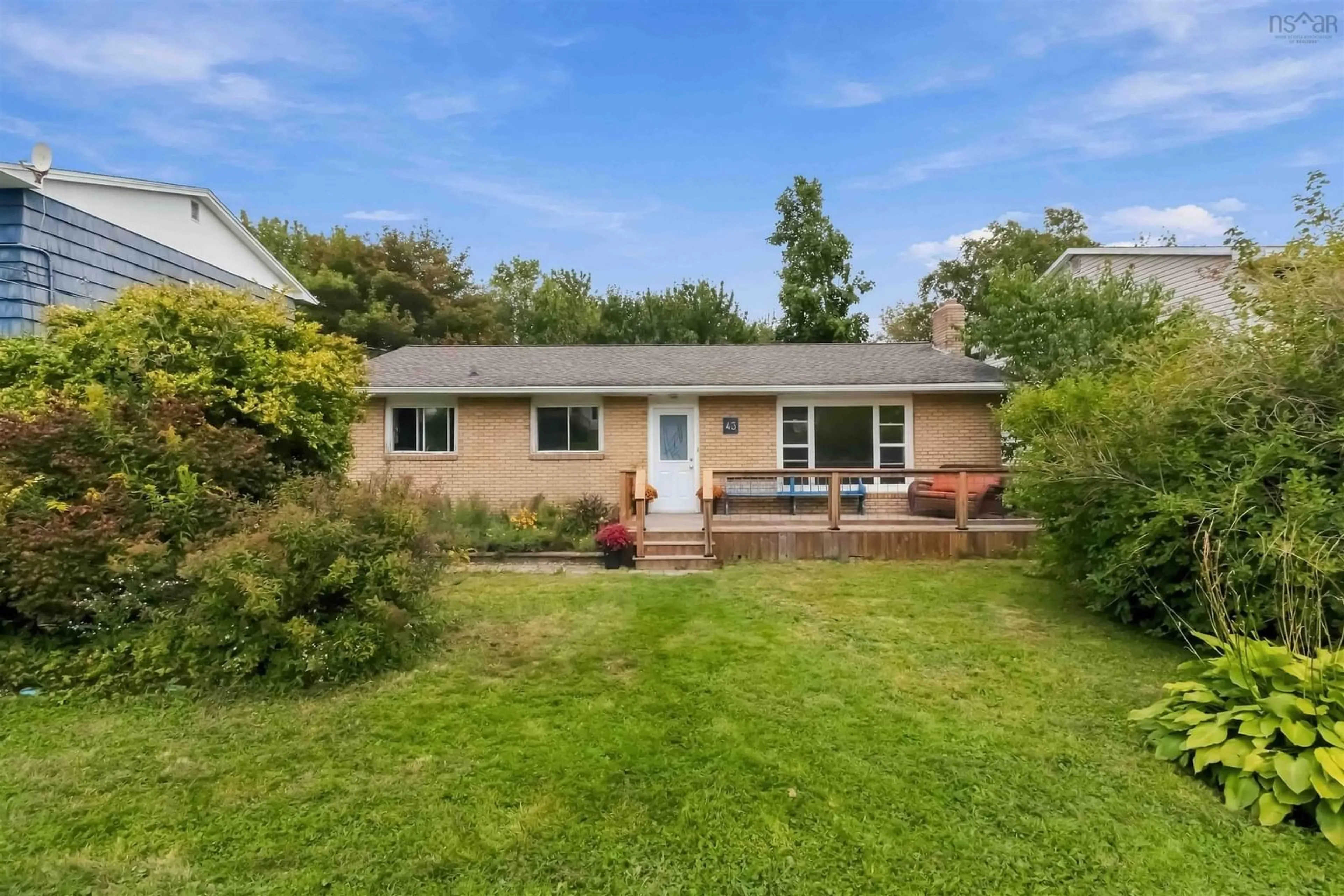 A pic from outside/outdoor area/front of a property/back of a property/a pic from drone, street for 43 Fader St, Dartmouth Nova Scotia B2X 5C8