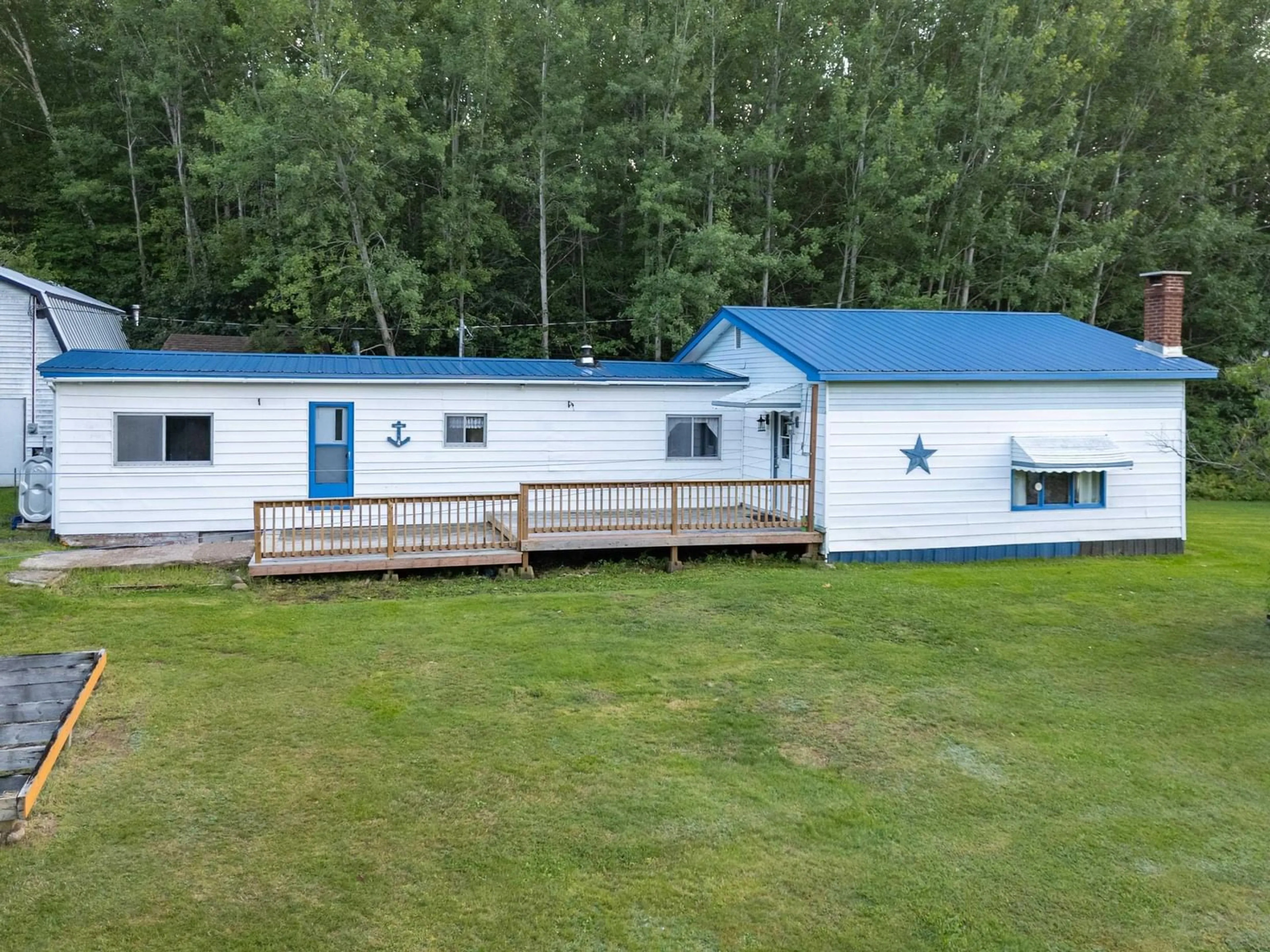 A pic from outside/outdoor area/front of a property/back of a property/a pic from drone, unknown for 732 Highway 1, Deep Brook Nova Scotia B0S 1J0