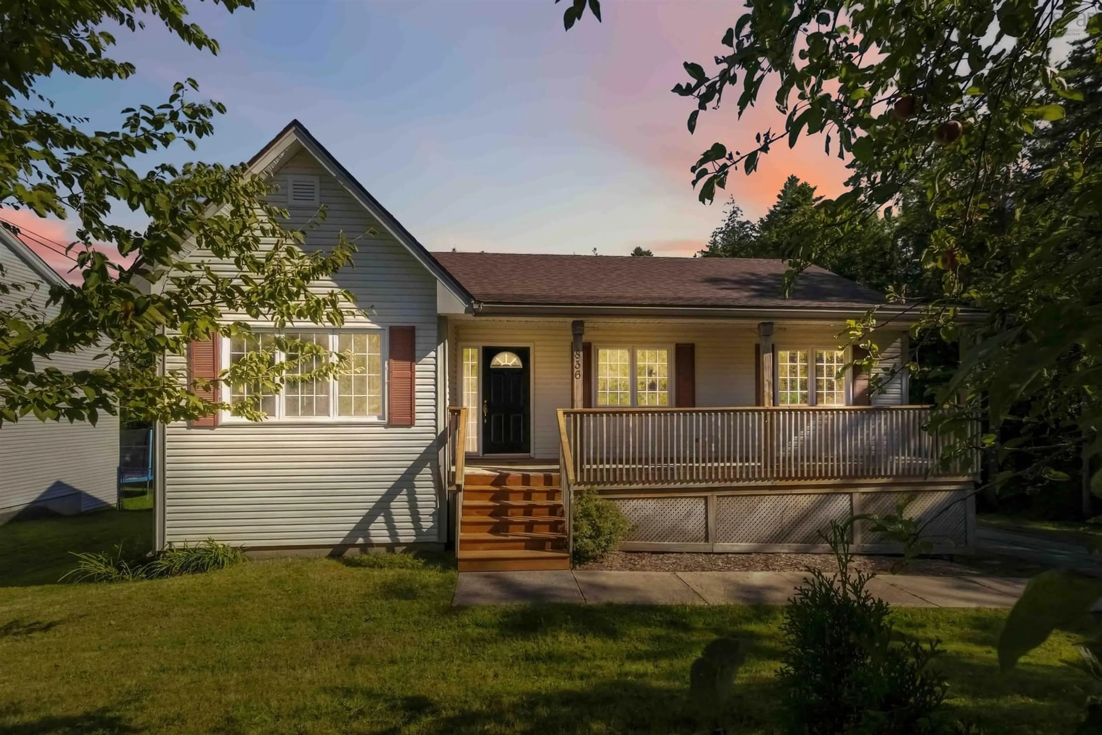 Home with vinyl exterior material, street for 836 Lakeview Ave, Middle Sackville Nova Scotia B4E 3J8
