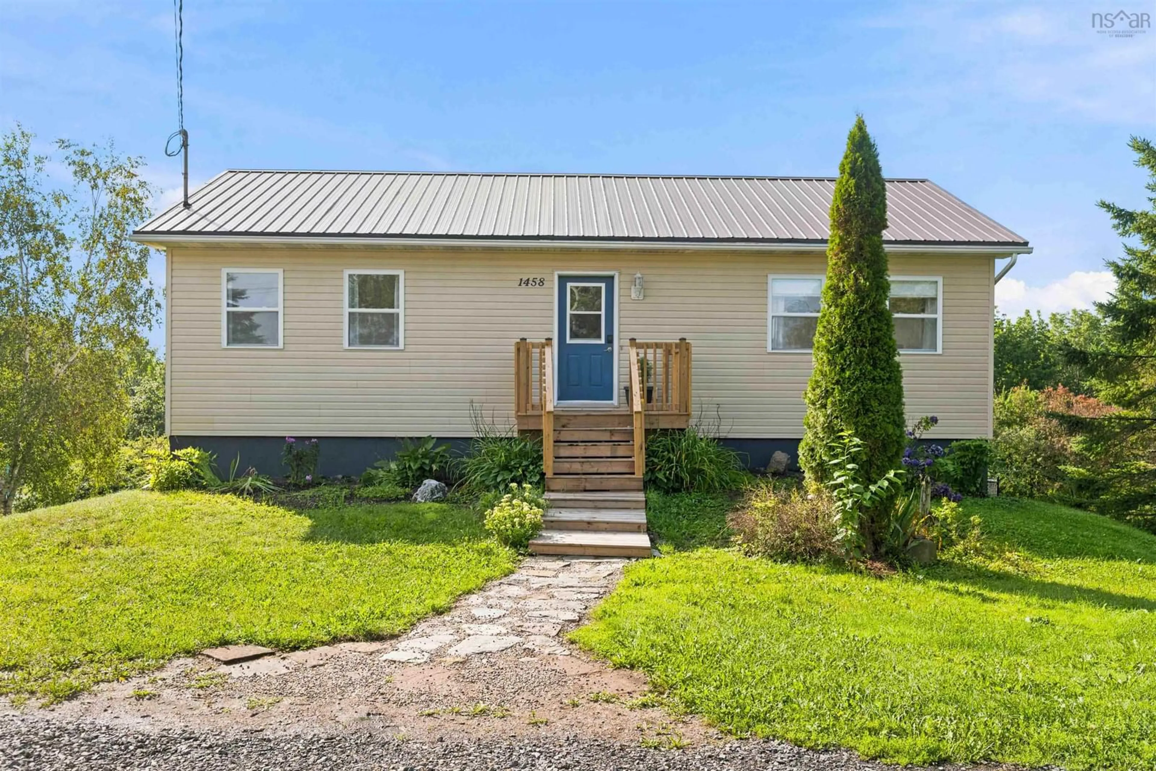 Home with vinyl exterior material, unknown for 1458 Ridge Rd, Wolfville Ridge Nova Scotia B4P 2R1