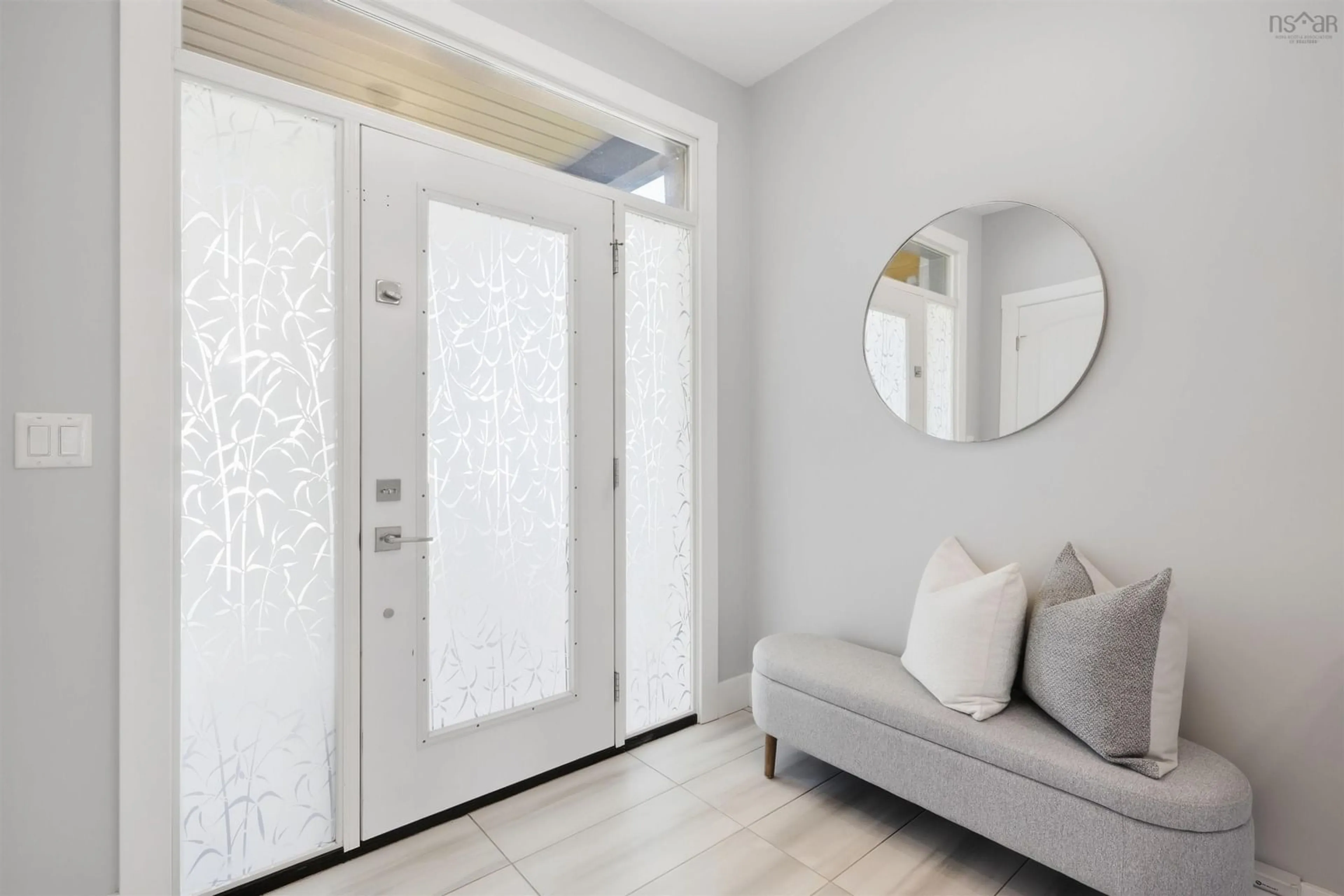 Indoor entryway for 15 Bristolton Ave, Bedford Nova Scotia B4B 0Z4