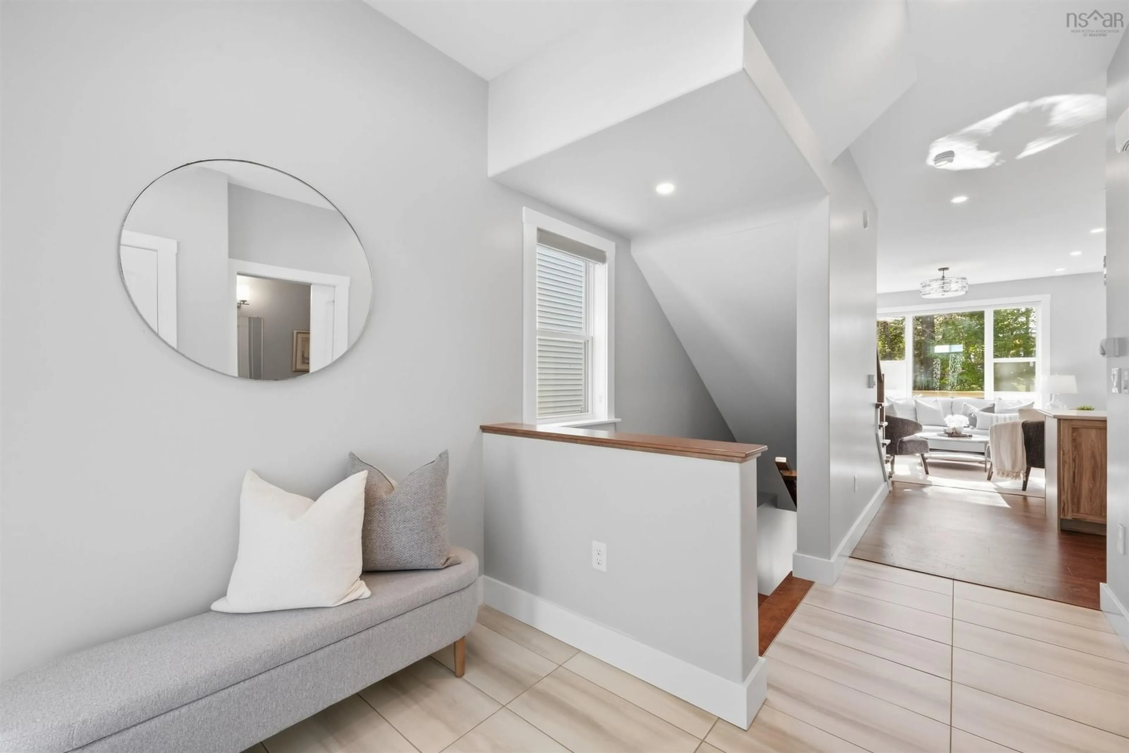 Indoor entryway for 15 Bristolton Ave, Bedford Nova Scotia B4B 0Z4