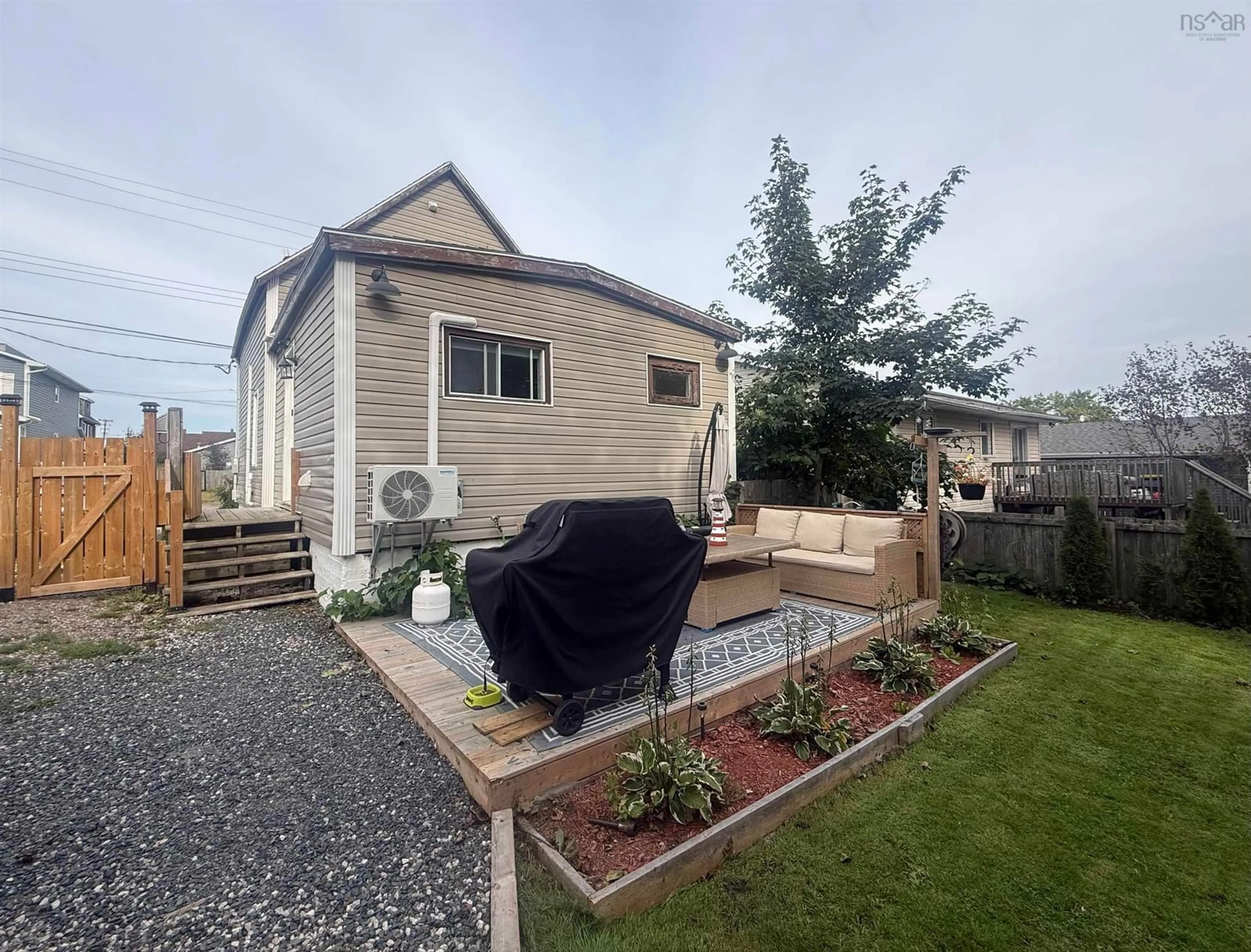 A pic from outside/outdoor area/front of a property/back of a property/a pic from drone, street for 124 Bruce St ,, Glace Bay Nova Scotia B1A 3E5