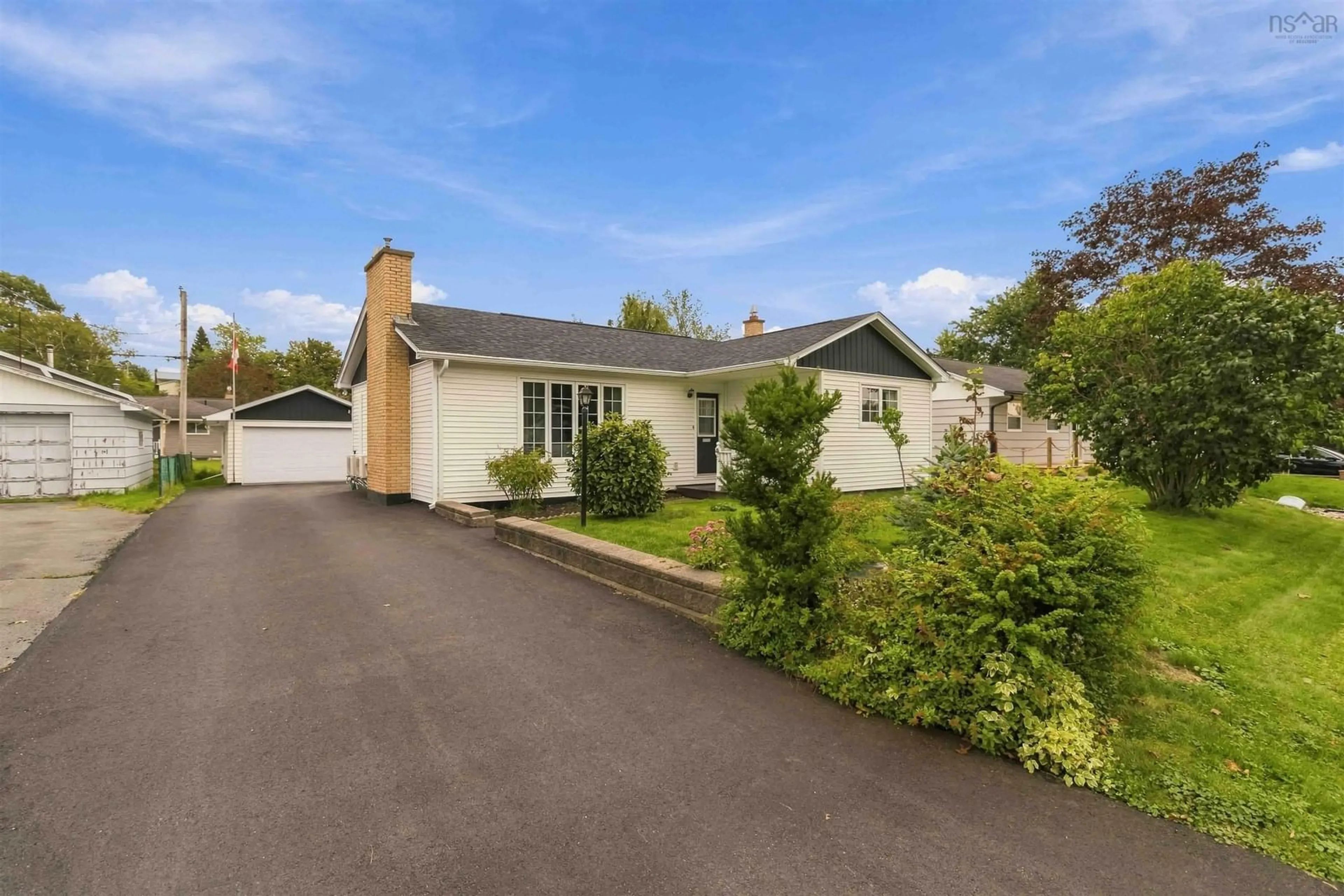 A pic from outside/outdoor area/front of a property/back of a property/a pic from drone, street for 49 Belleshire Dr, Sackville Nova Scotia B4C 1M4