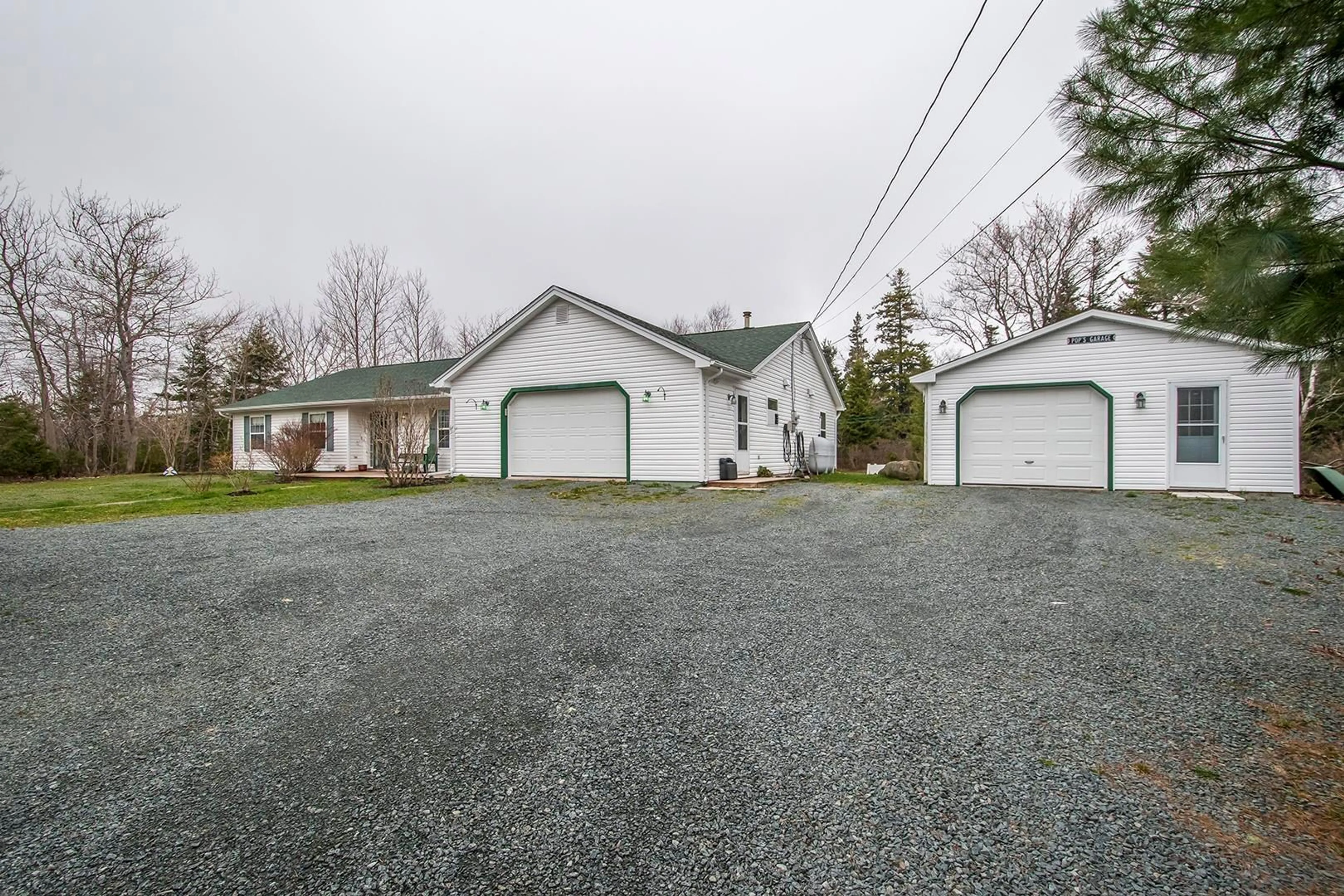 A pic from outside/outdoor area/front of a property/back of a property/a pic from drone, street for 109 Lisa Ann Dr, Lawrencetown Nova Scotia B2Z 1E7