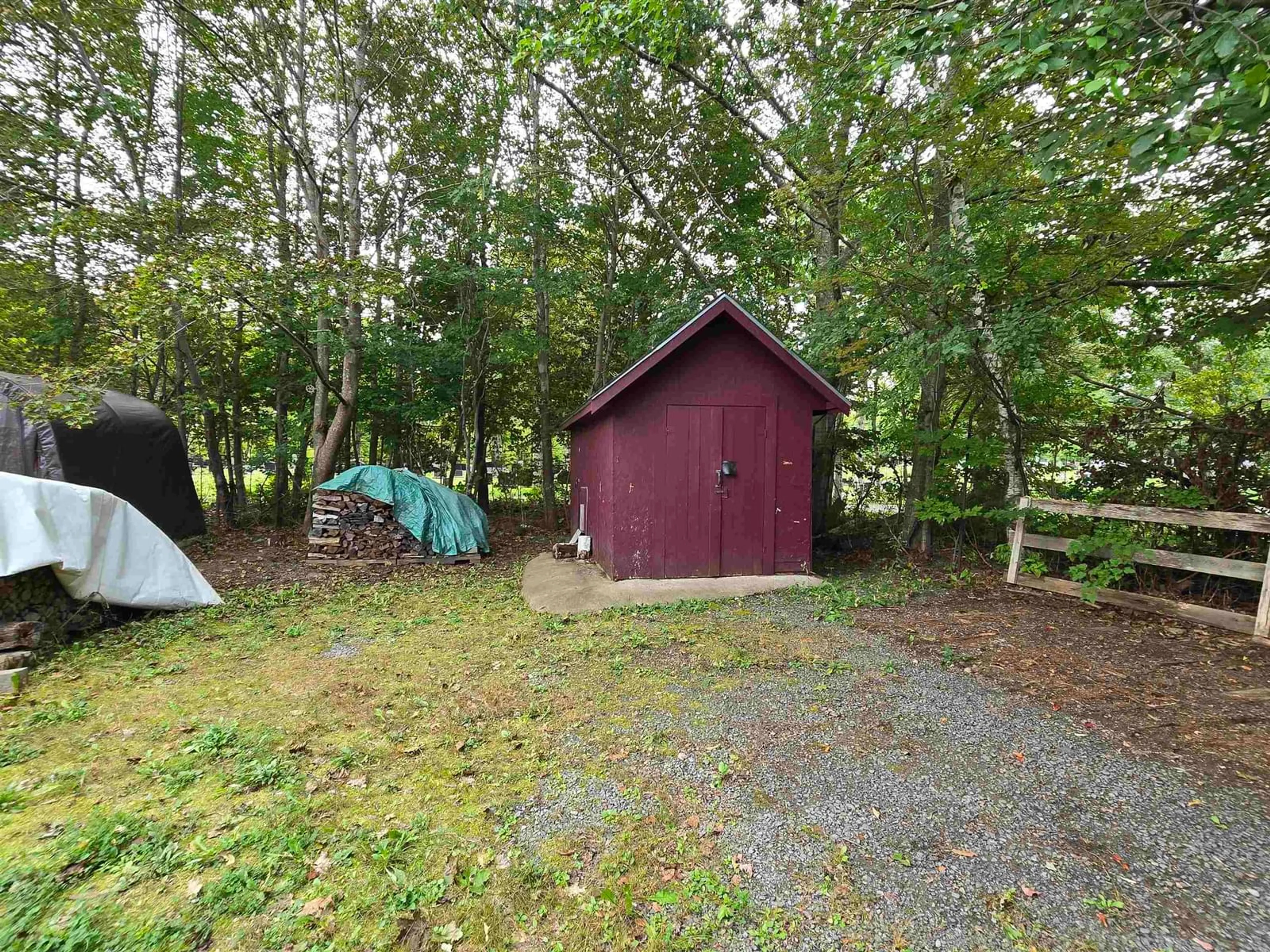 Shed for 115 Starr St, Bridgewater Nova Scotia B4V 2P8