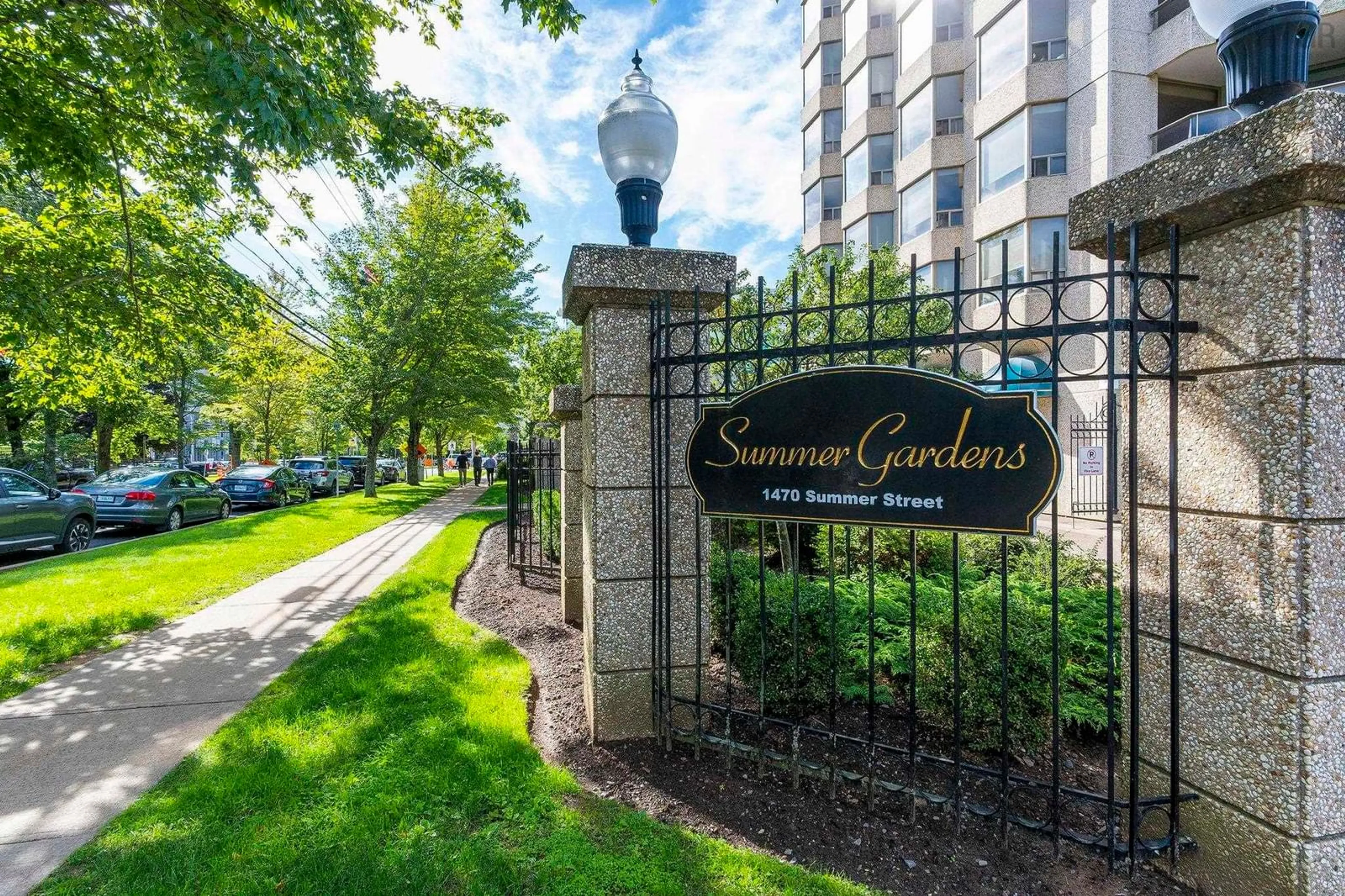 Indoor foyer for 1470 Summer St #304, Halifax Nova Scotia B3H 3A3