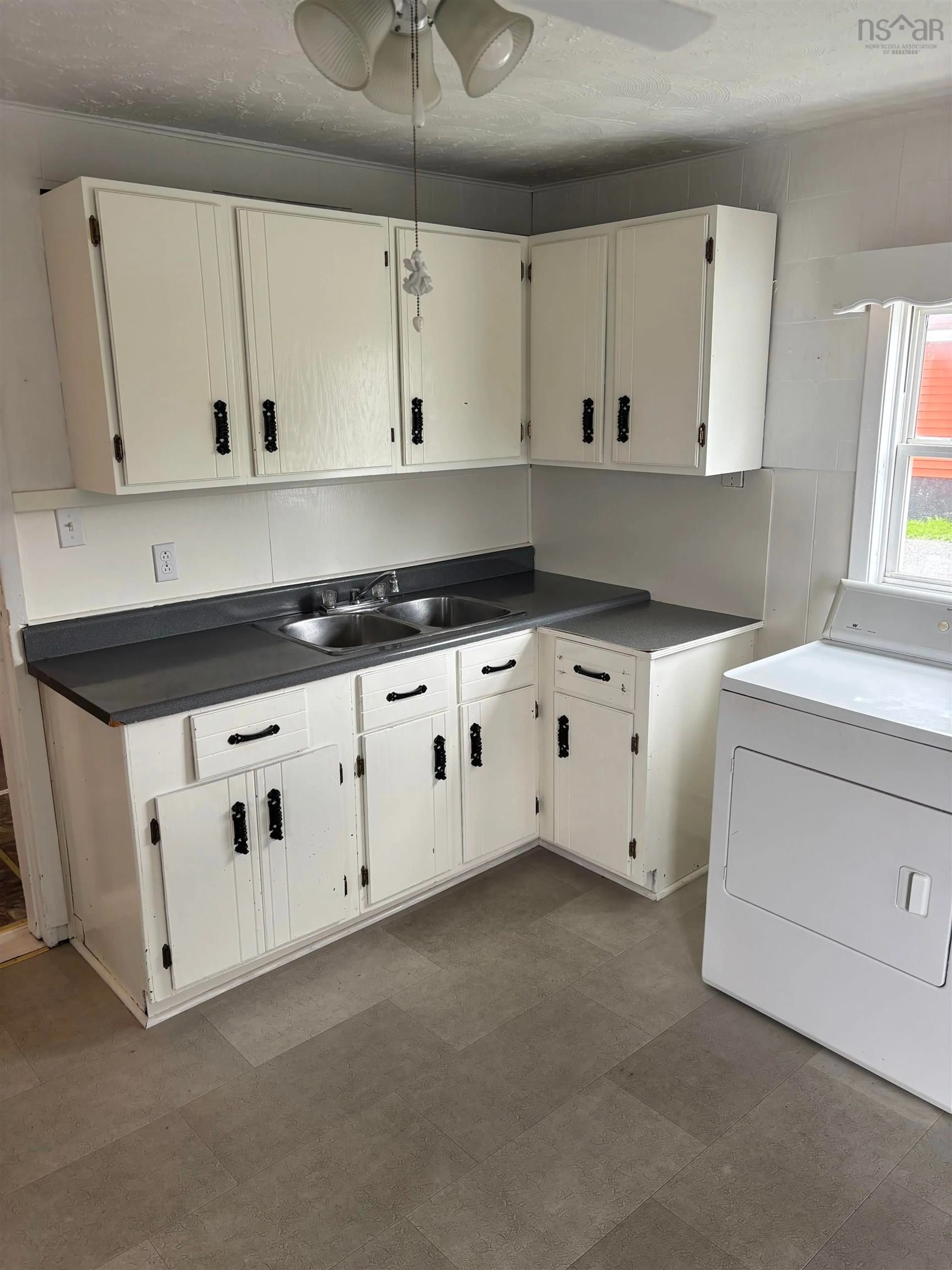 Standard kitchen, ceramic/tile floor for 126 Shore Rd, Florence Nova Scotia B1Y 1R3