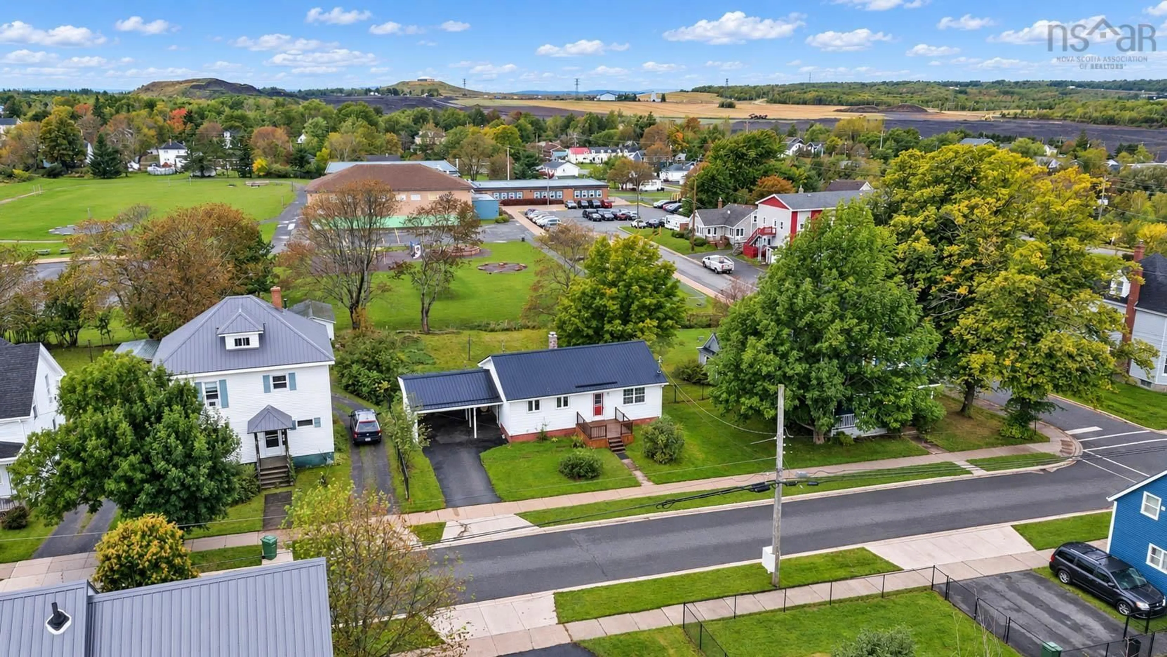 A pic from outside/outdoor area/front of a property/back of a property/a pic from drone, street for 110 Park St, Stellarton Nova Scotia B0K 1S0