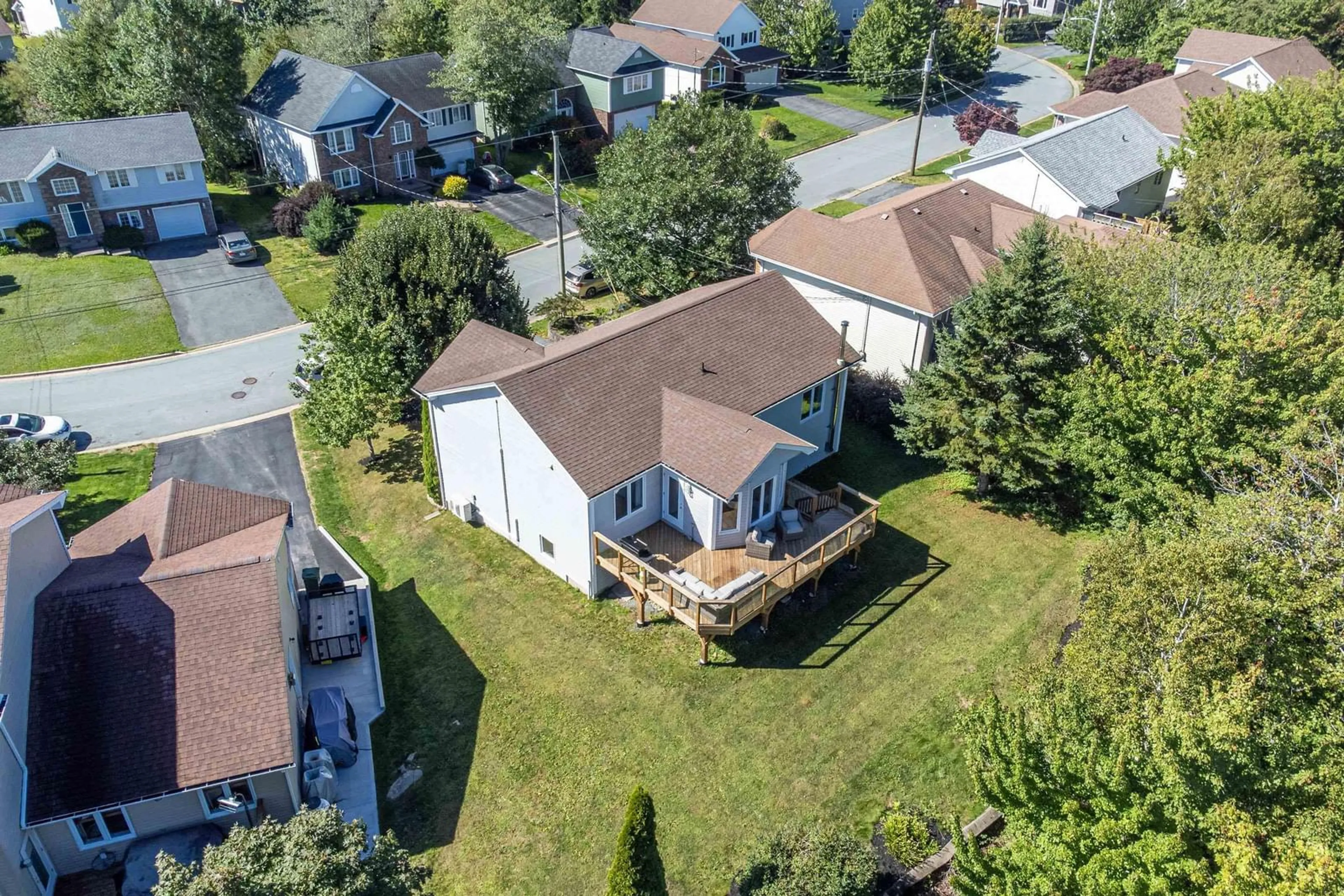 A pic from outside/outdoor area/front of a property/back of a property/a pic from drone, street for 50 Parkedge Cres, Cole Harbour Nova Scotia B2V 2V1