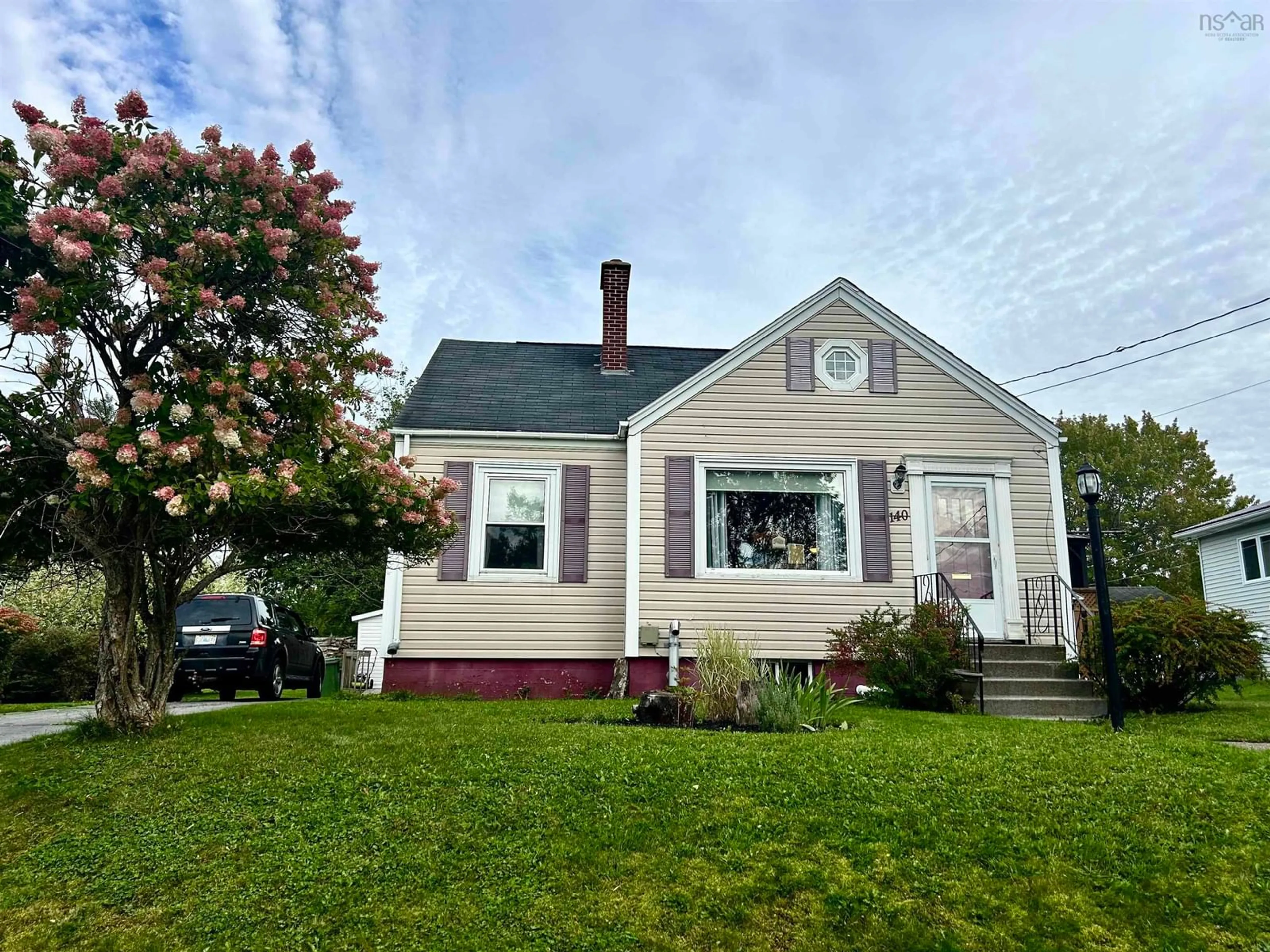 Home with vinyl exterior material, street for 140 Roderick St, New Glasgow Nova Scotia B2H 3Y4