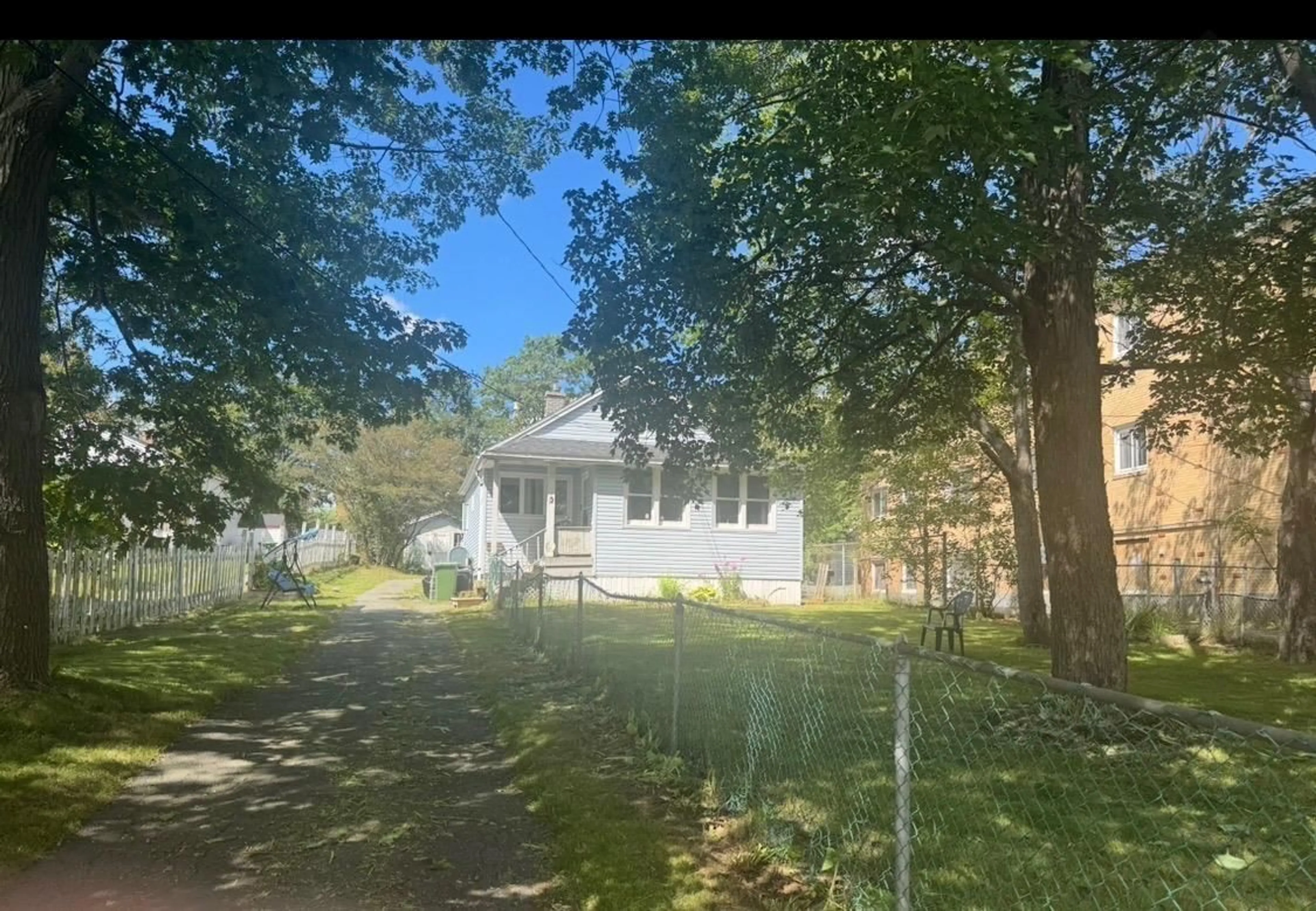 A pic from outside/outdoor area/front of a property/back of a property/a pic from drone, street for 25 Primrose St, Dartmouth Nova Scotia B3A 4C4