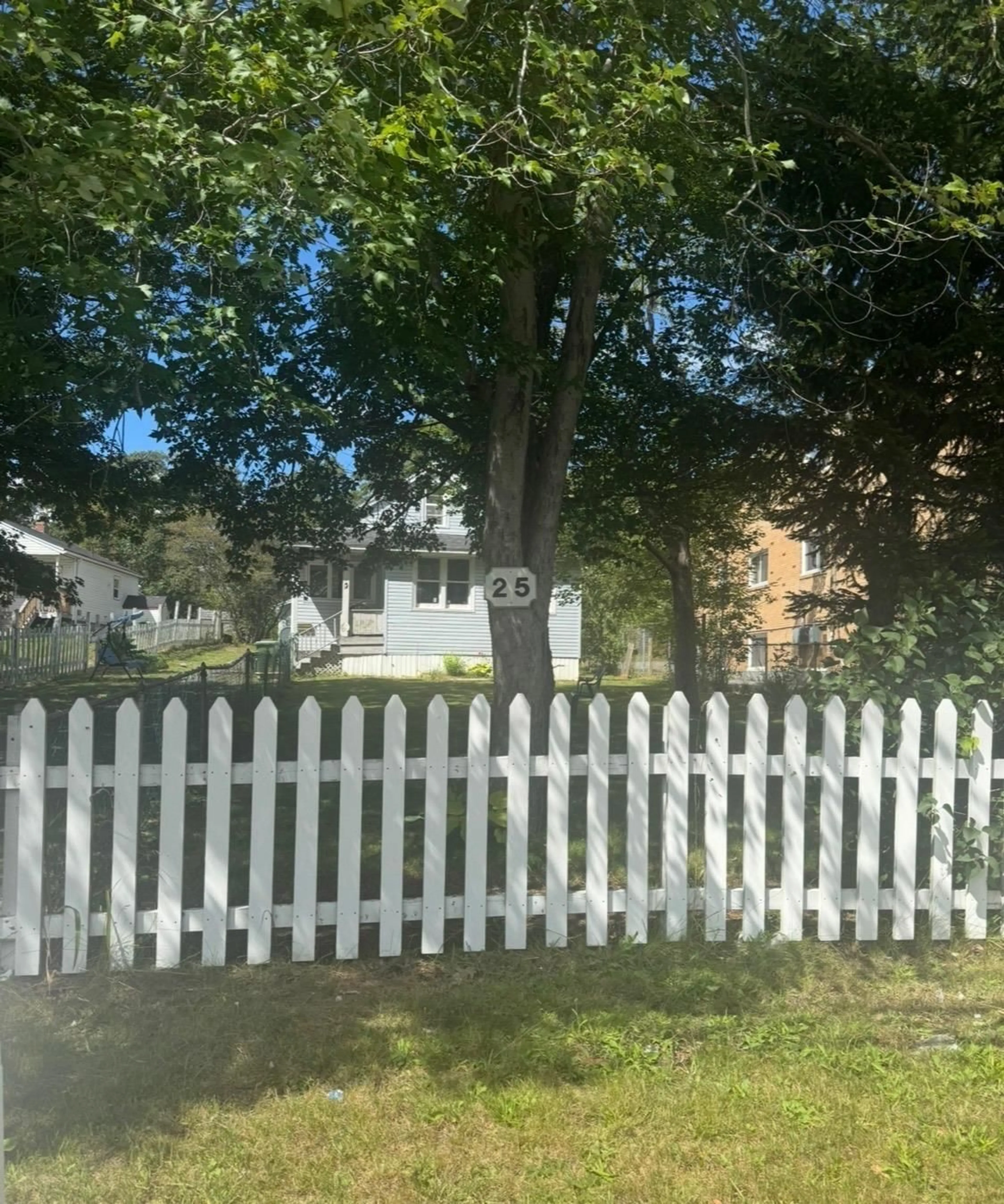 A pic from outside/outdoor area/front of a property/back of a property/a pic from drone, street for 25 Primrose St, Dartmouth Nova Scotia B3A 4C4
