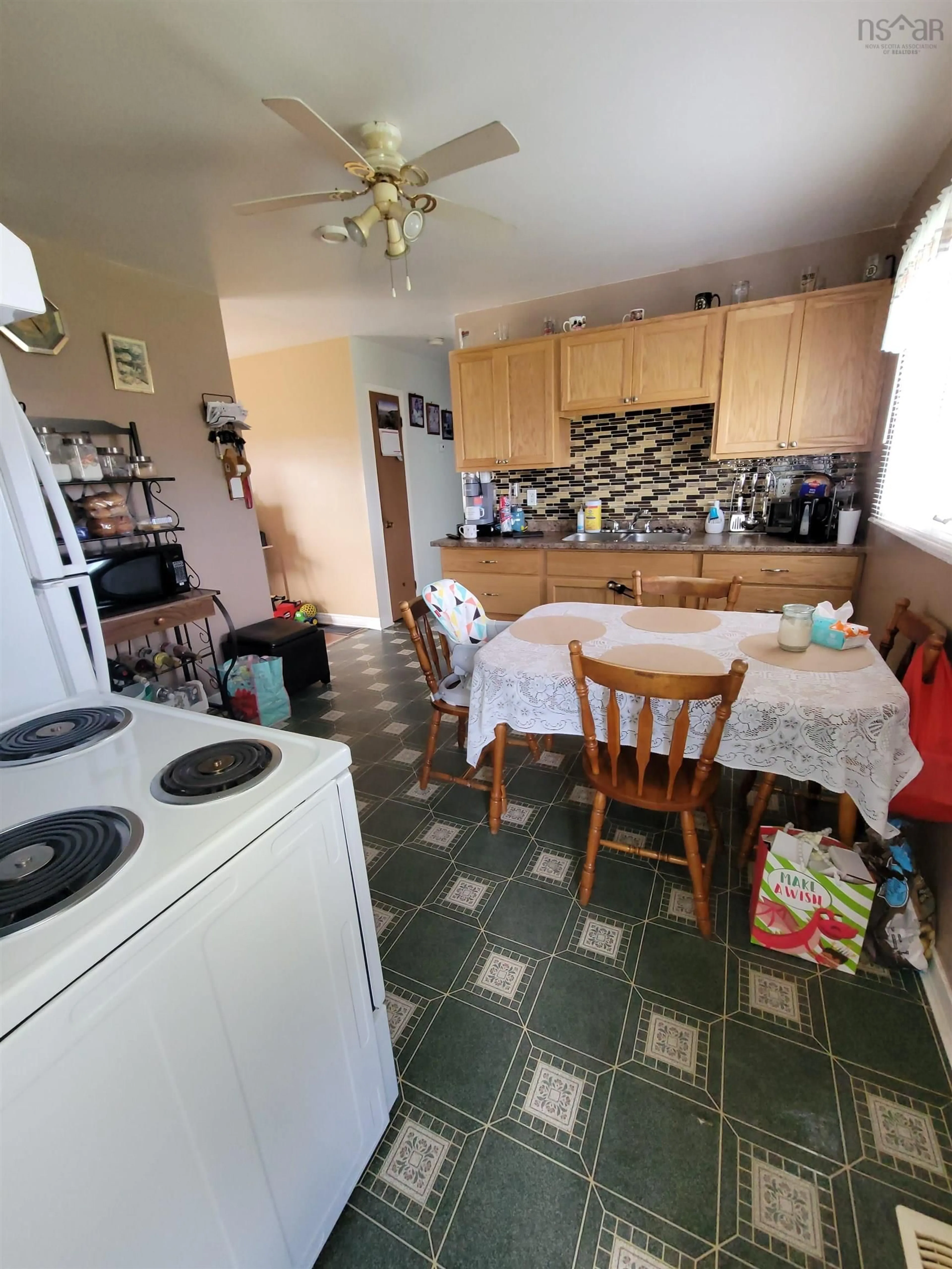 Standard kitchen, unknown for 23 Warren St, Glace Bay Nova Scotia B1A 1E1
