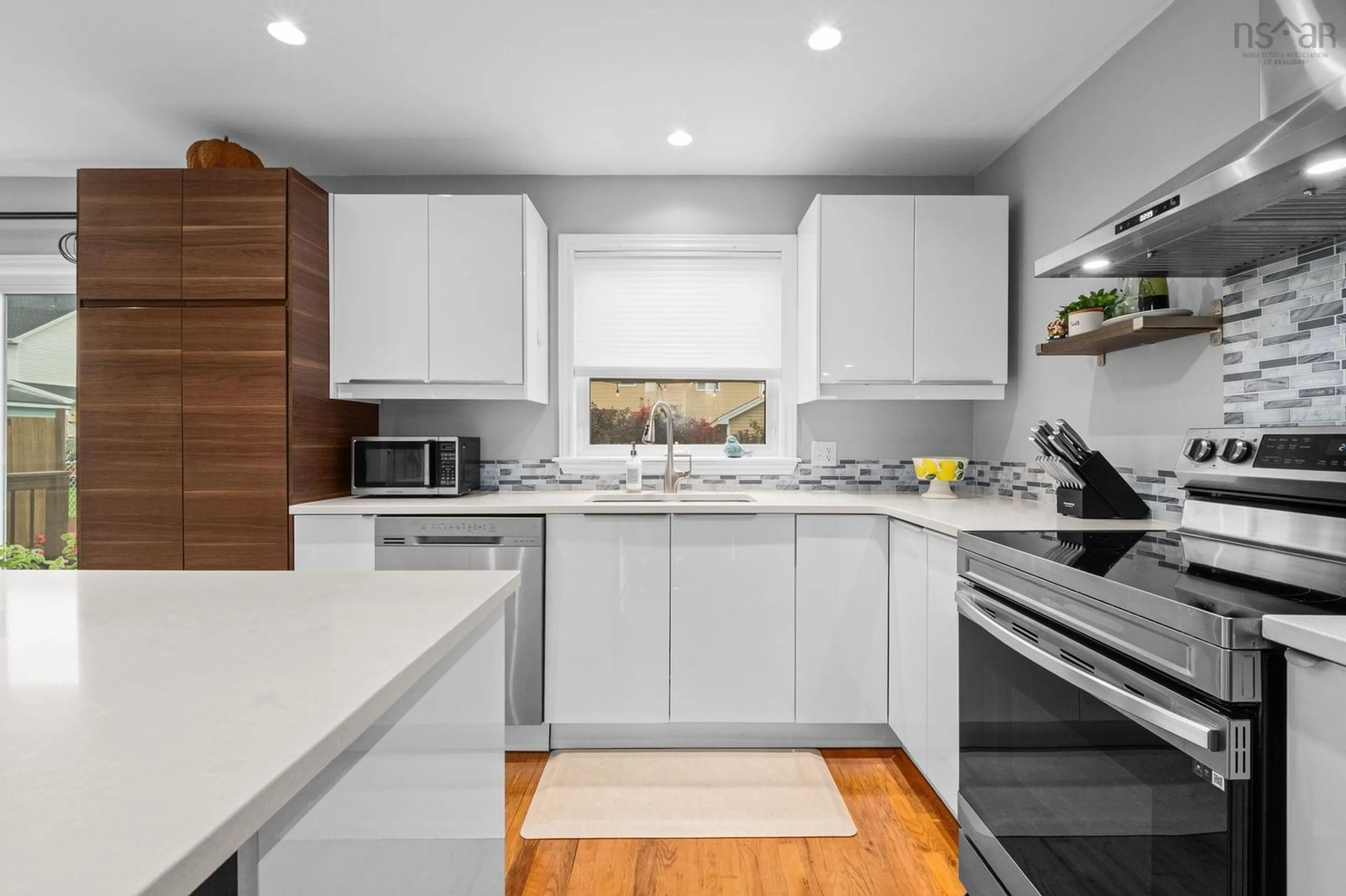Contemporary kitchen, unknown for 73 Westfield Cres, Cole Harbour Nova Scotia B2V 2W1
