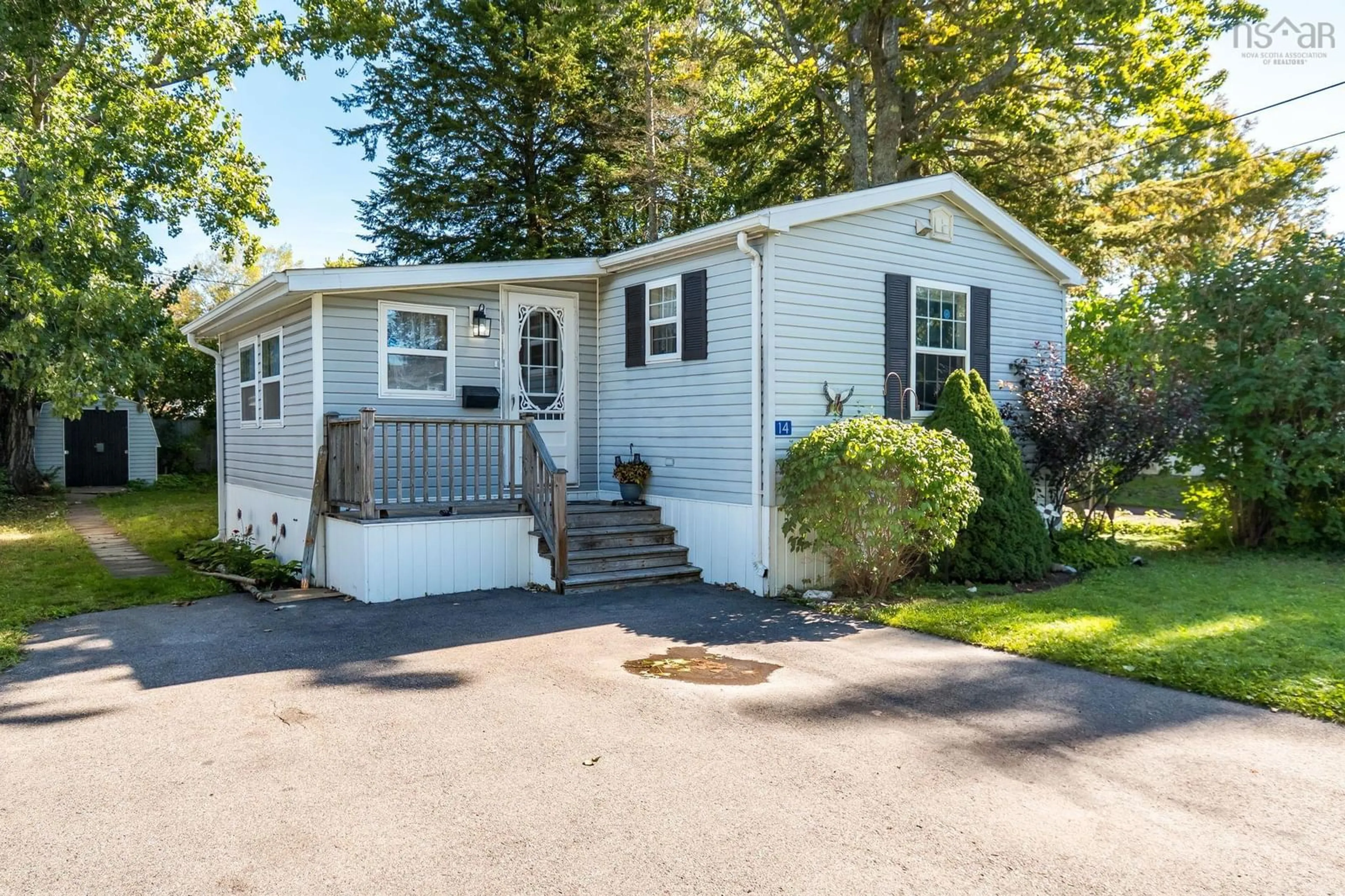 Home with vinyl exterior material, street for Ave, New Minas Nova Scotia B4N 3T8
